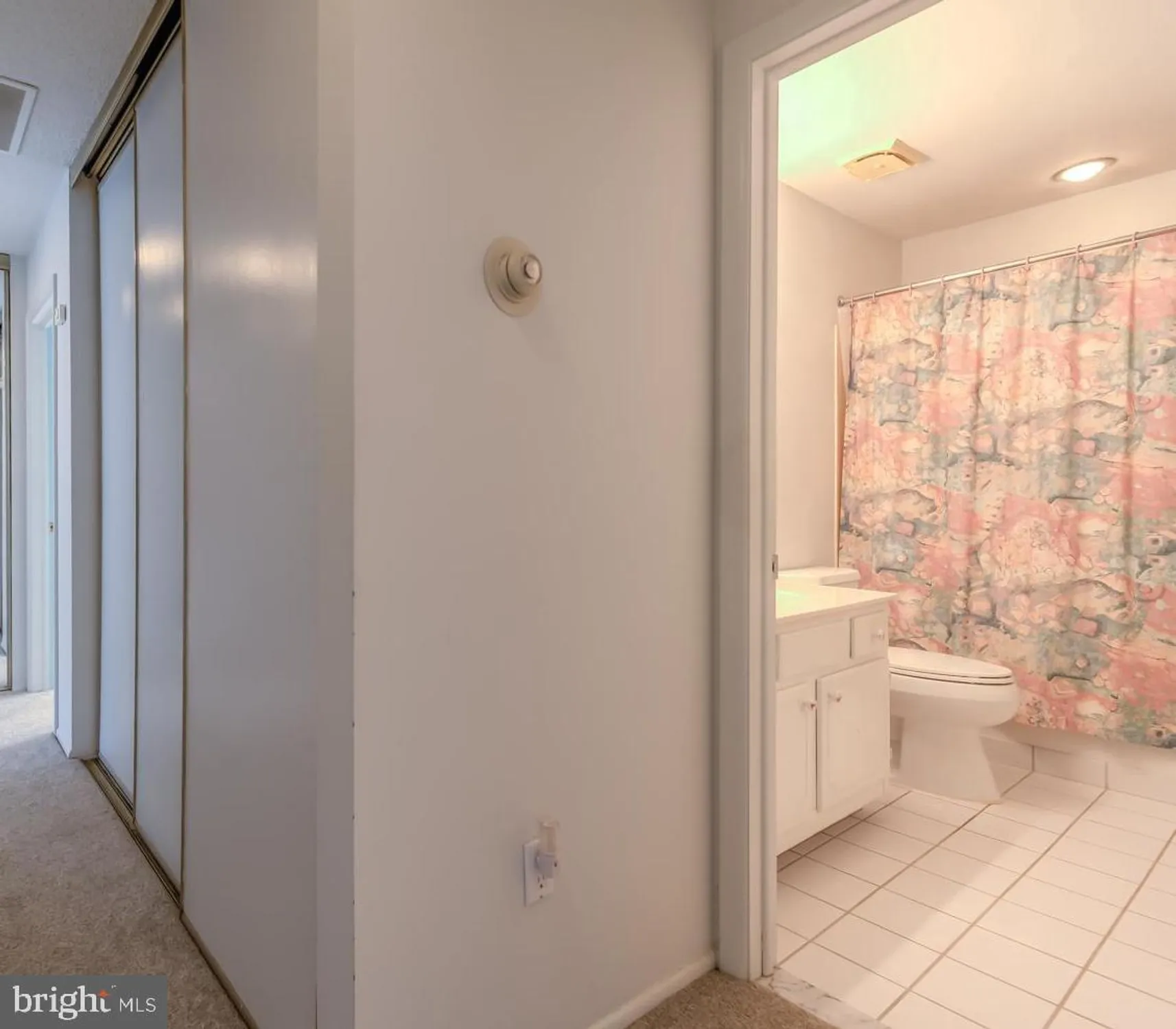 Property Slideshow image 16 of 29 | 301 yardley dr a, Monroe Township, NJ, 08831