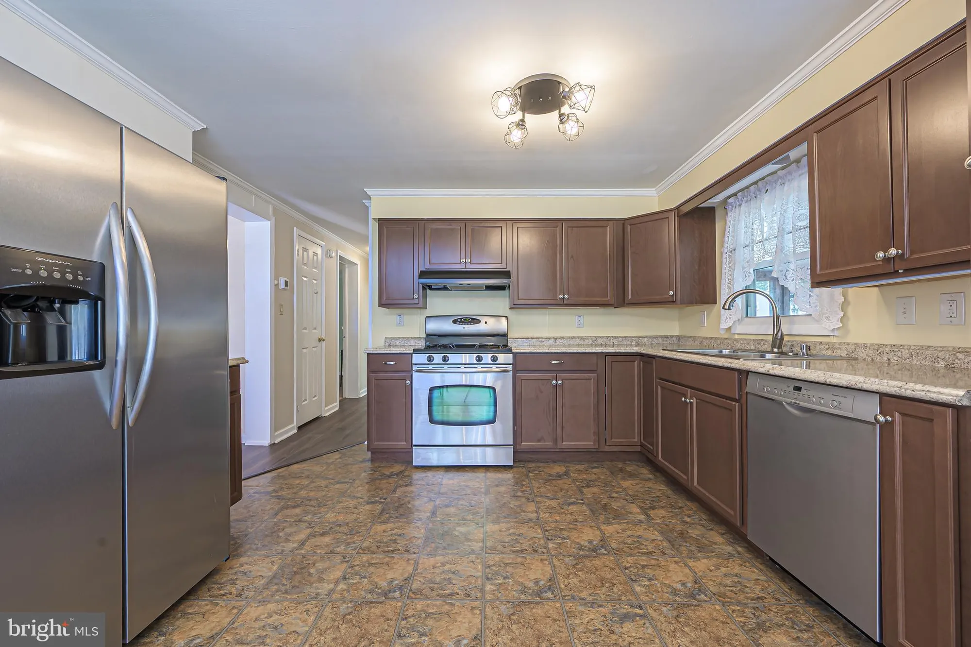 Property Slideshow image 12 of 34 | 13 hickory ln, Mays Landing, NJ, 08330