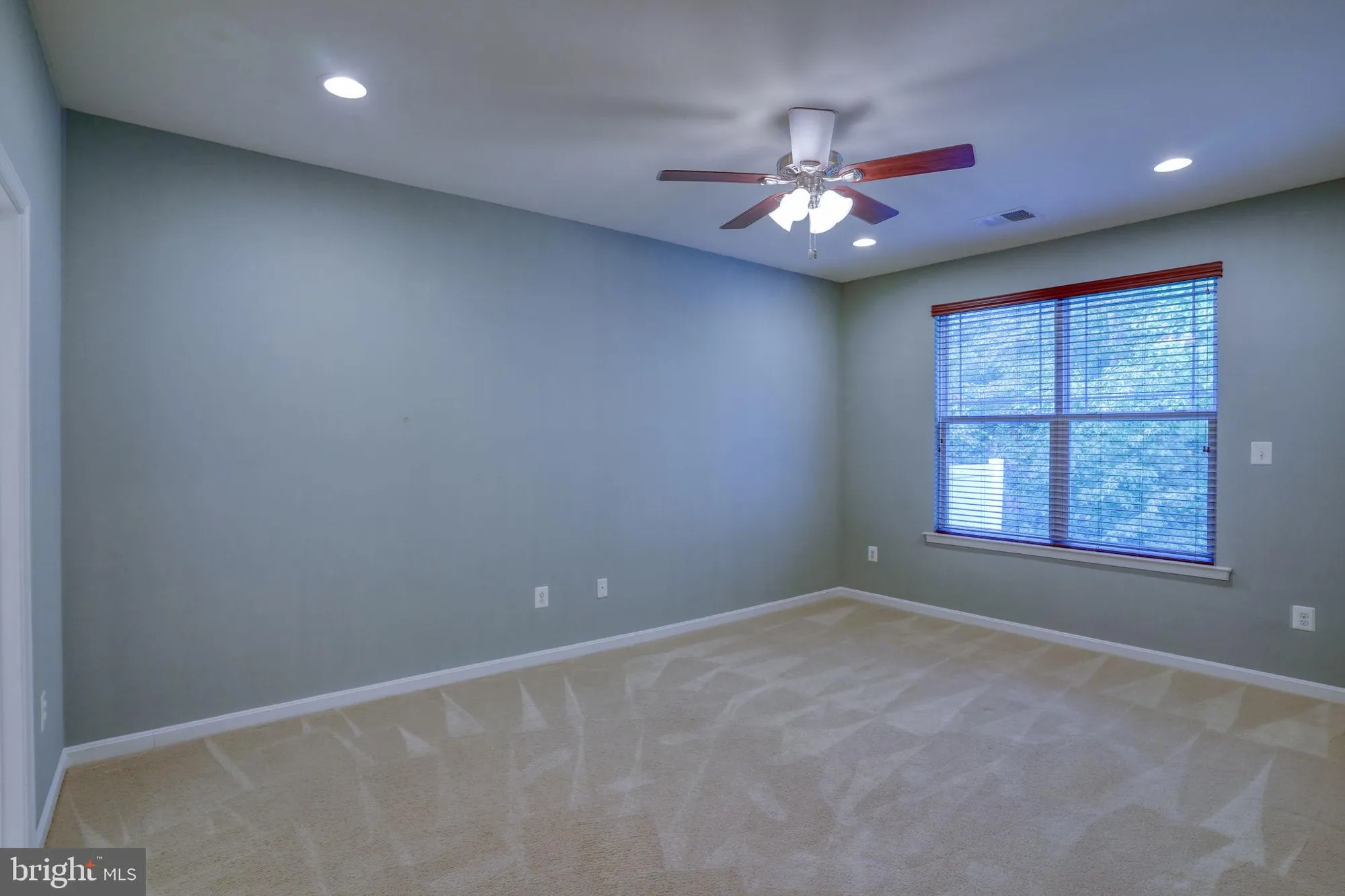 Property Slideshow image 22 of 35 | 21 starfire ct, Dover, DE, 19901