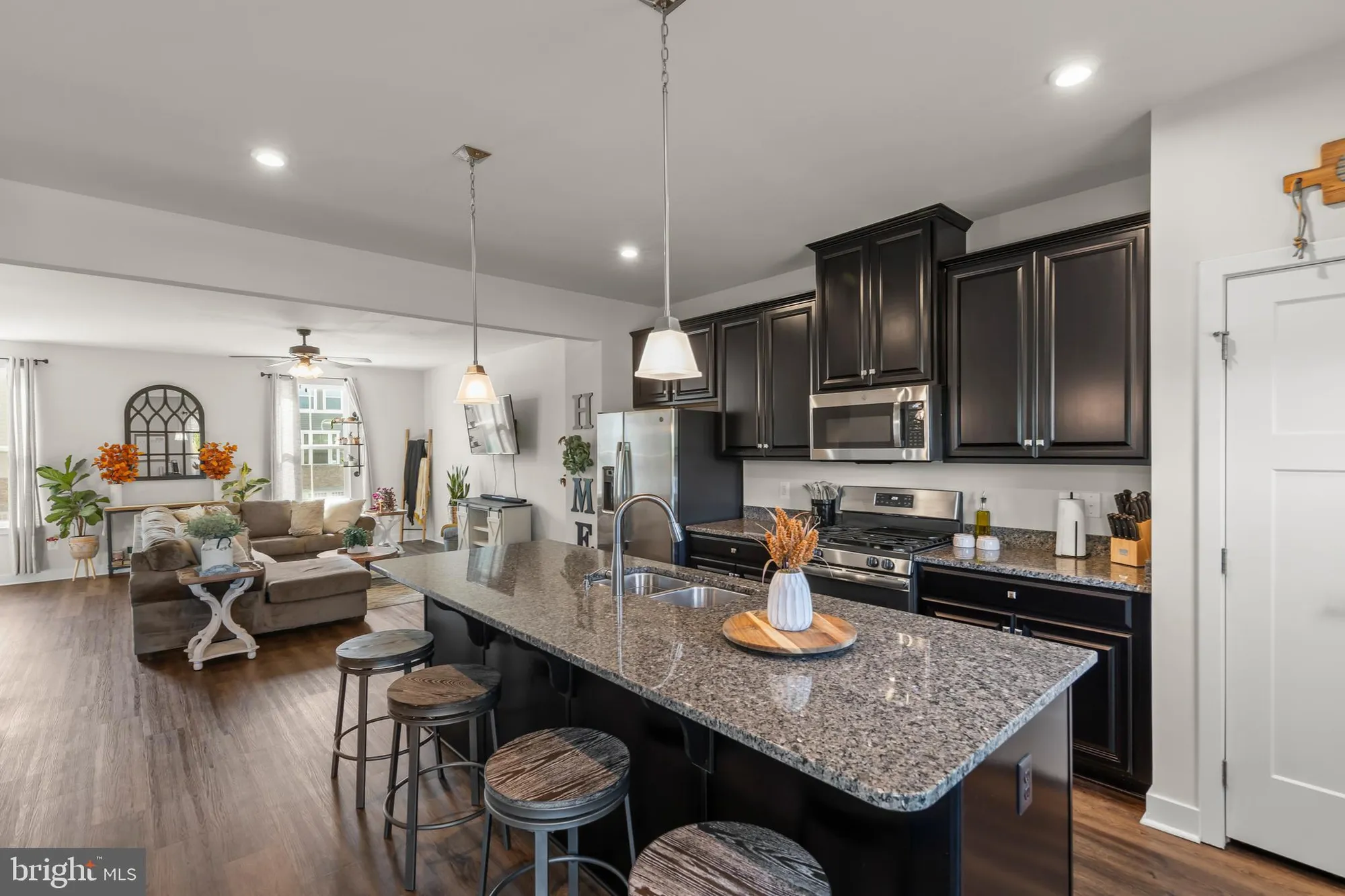 Property Slideshow image 16 of 39 | 103 burkwood ter, Lake Frederick, VA, 22630