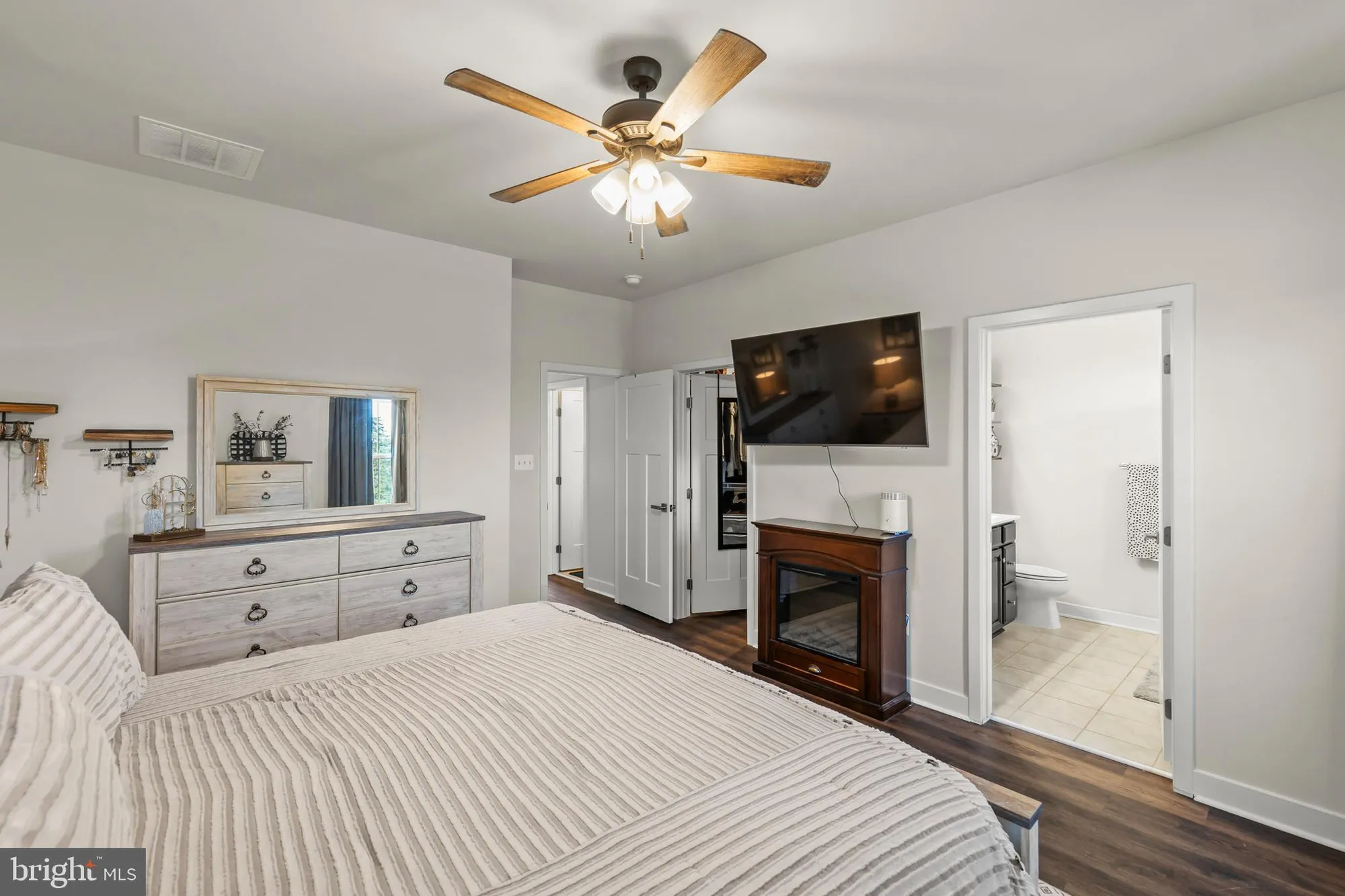 Property Slideshow image 20 of 39 | 103 burkwood ter, Lake Frederick, VA, 22630