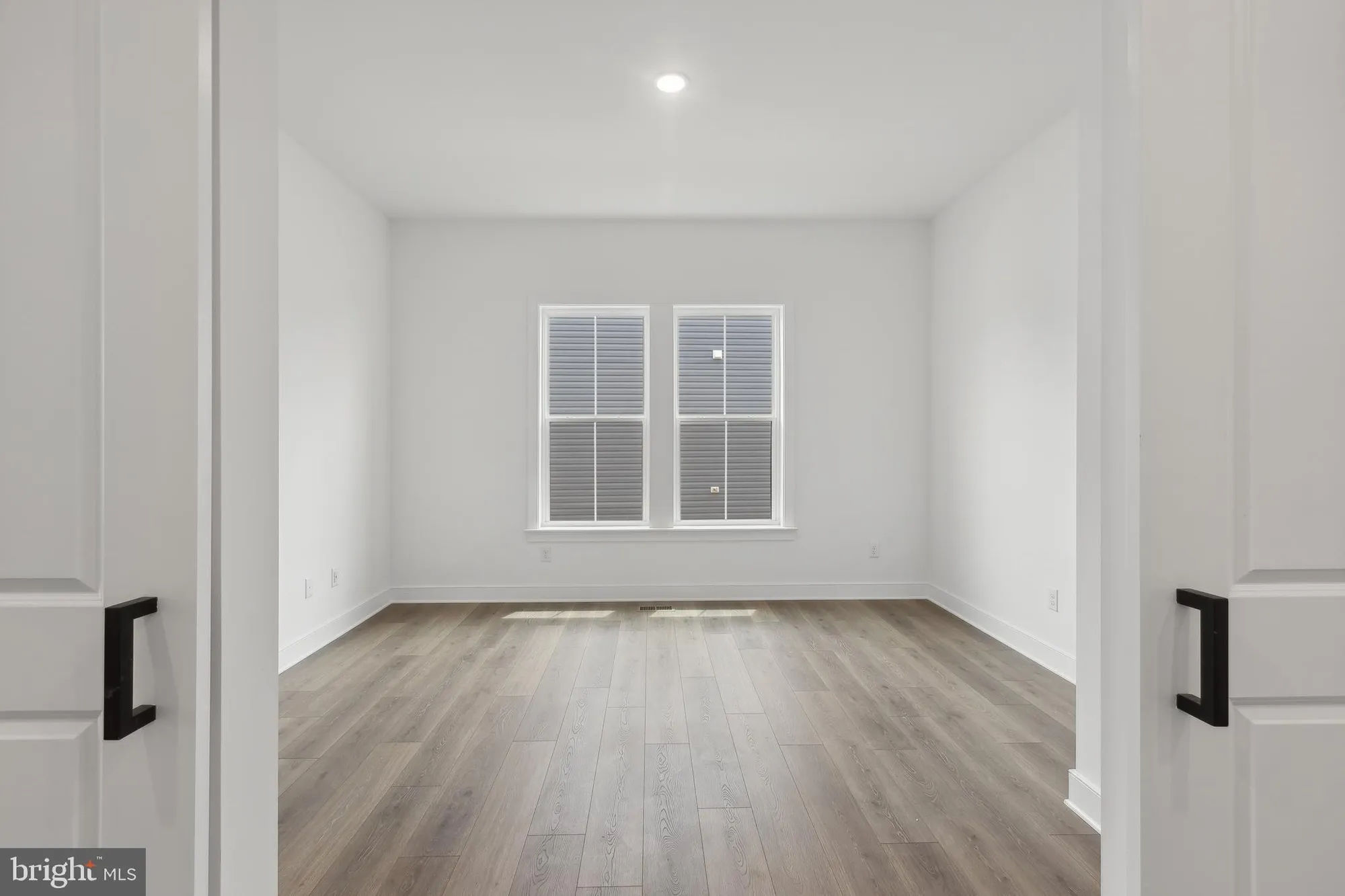 Property Slideshow image 16 of 45 | 527 warbler way, Chester, MD, 21619