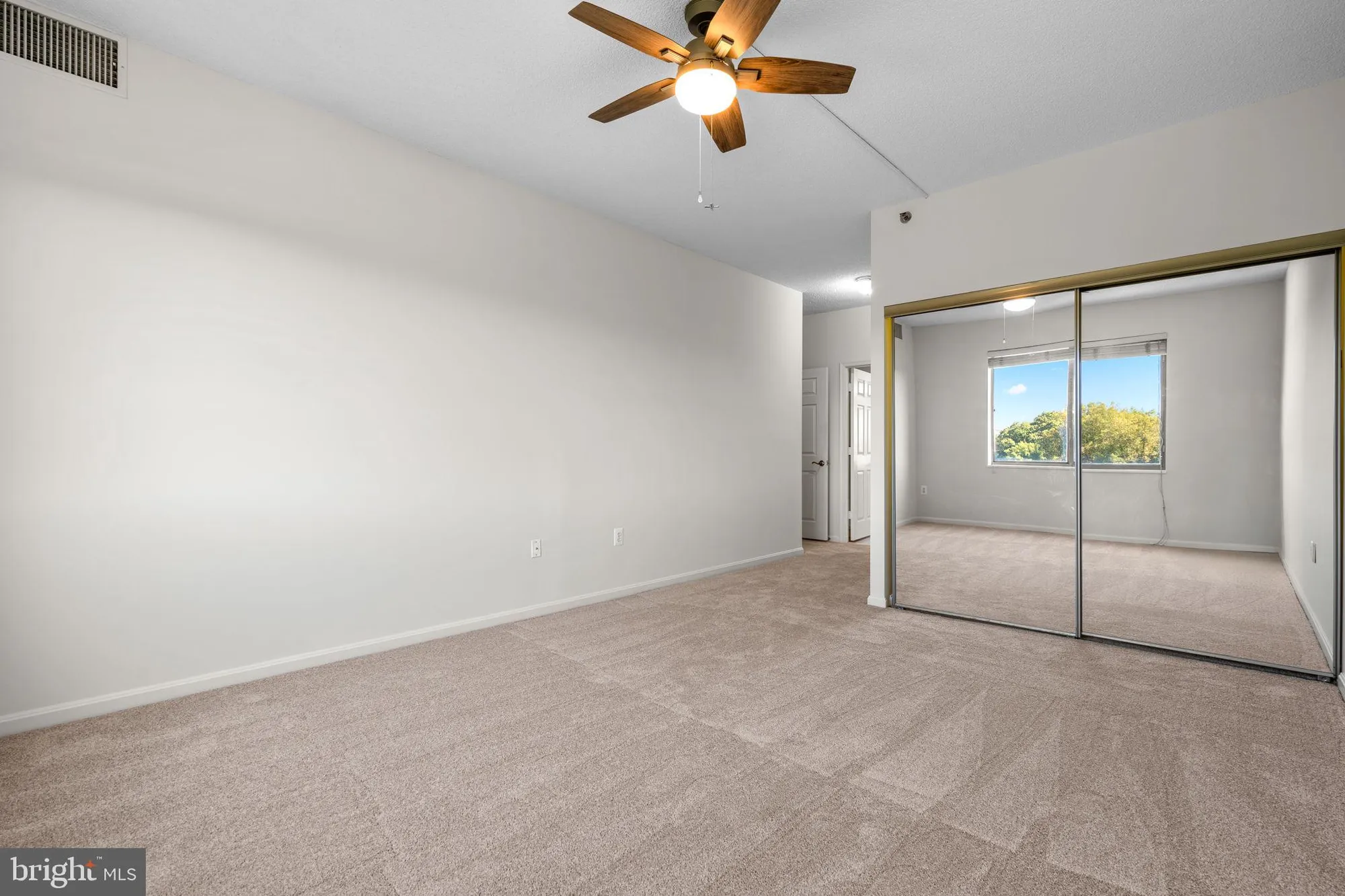 Property Slideshow image 22 of 47 | 3210 n leisure world blvd 1001, Silver Spring, MD, 20906