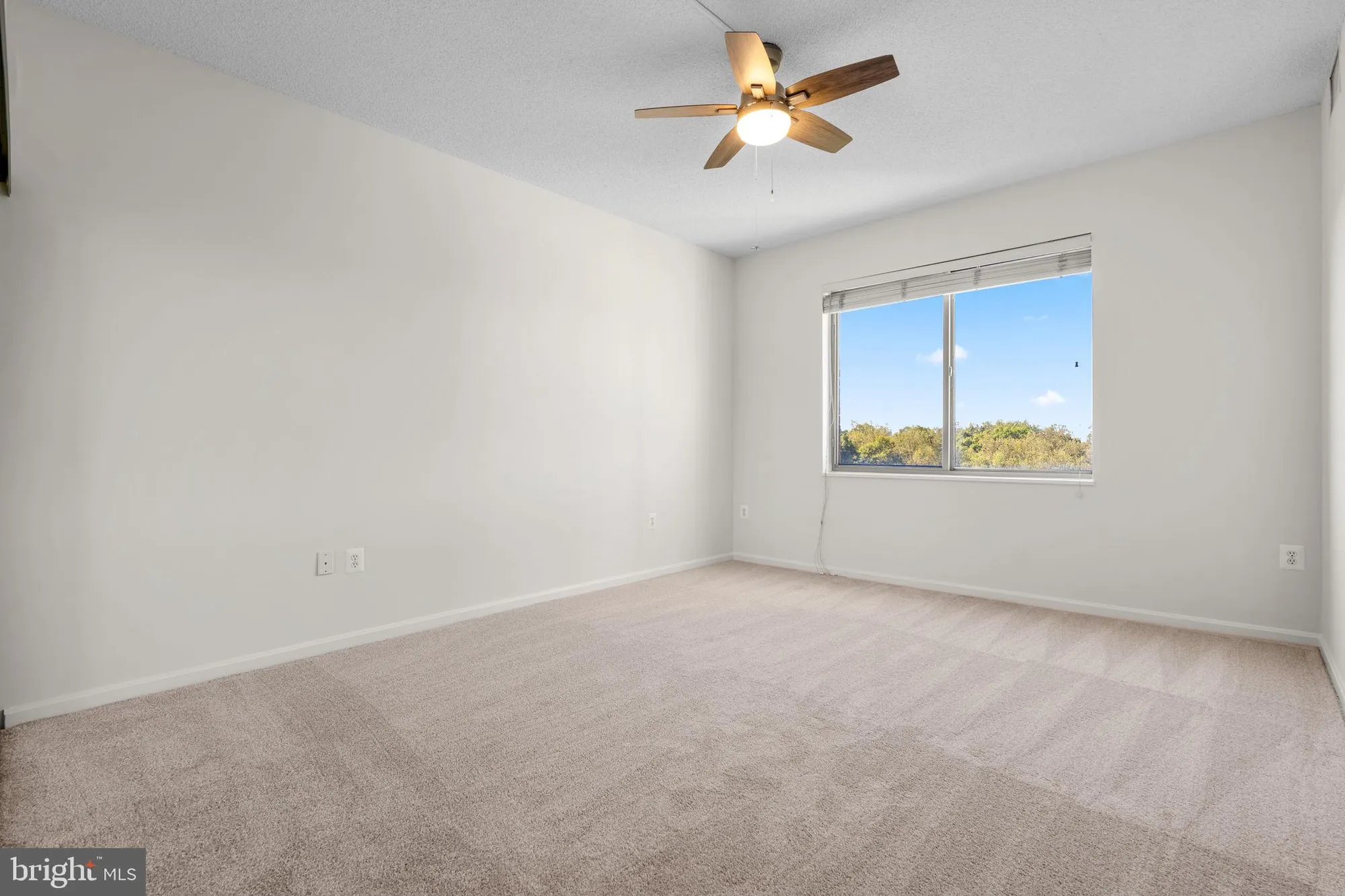 Property Slideshow image 25 of 47 | 3210 n leisure world blvd 1001, Silver Spring, MD, 20906