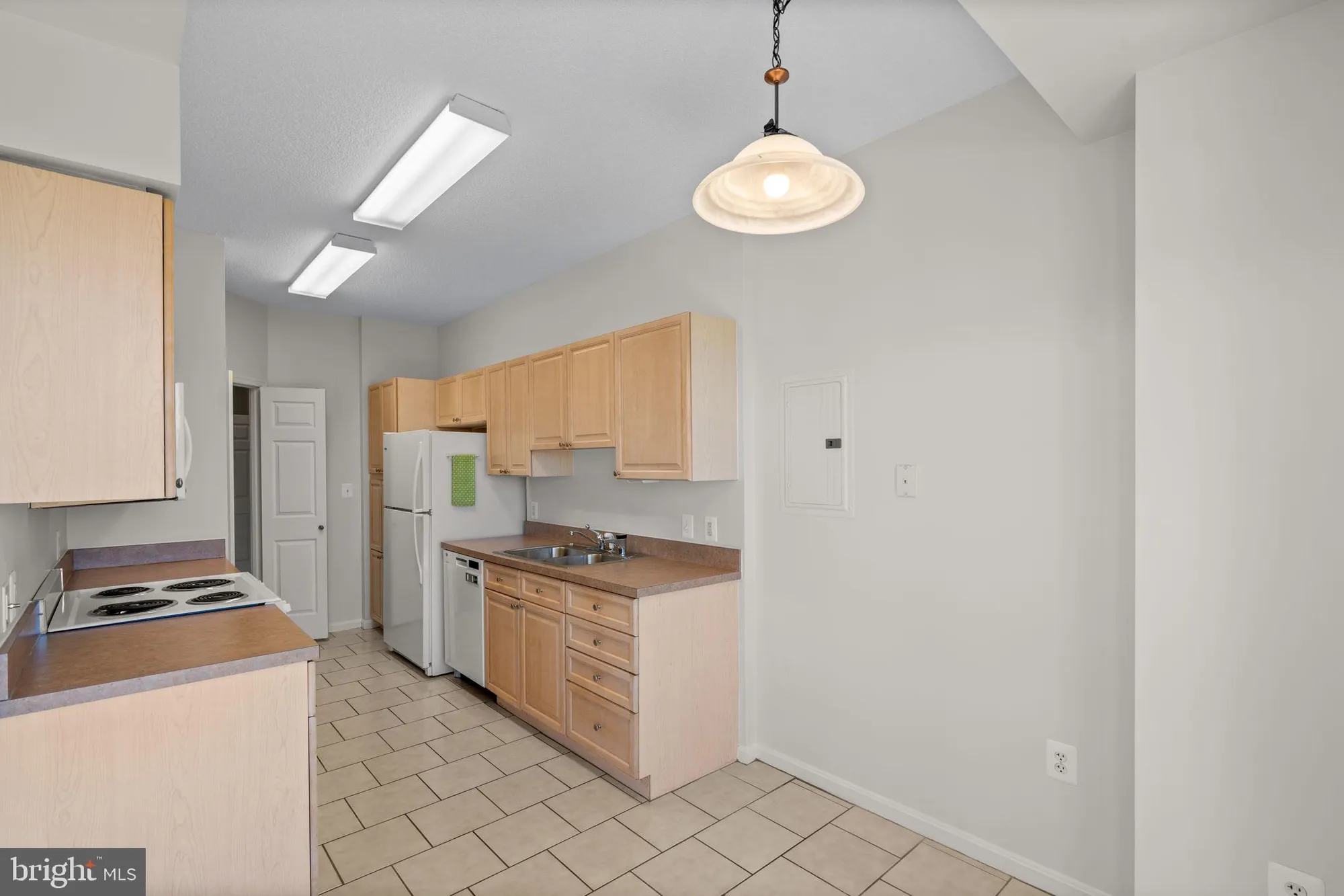 Property Slideshow image 21 of 47 | 3210 n leisure world blvd 1001, Silver Spring, MD, 20906