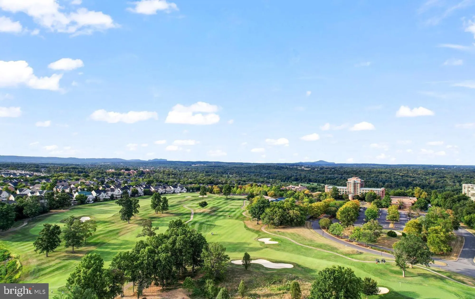 Property Slideshow image 27 of 39 | 19385 cypress ridge ter 914, Leesburg, VA, 20176