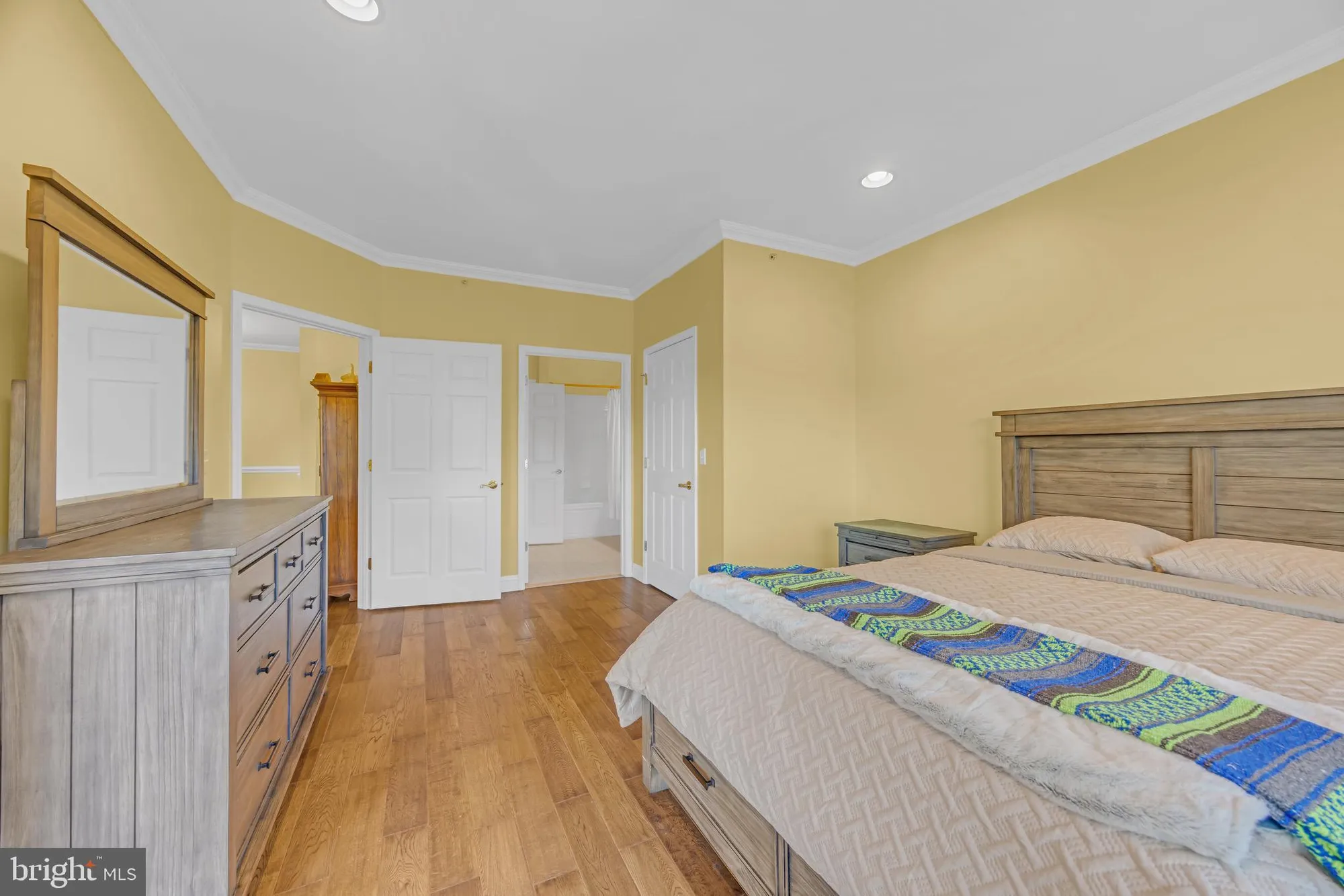 Property Slideshow image 13 of 27 | 540 cranbury rd 410, East Brunswick, NJ, 08816