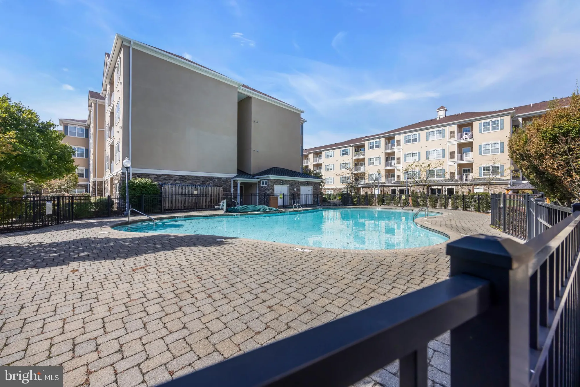 Property Slideshow image 21 of 27 | 540 cranbury rd 410, East Brunswick, NJ, 08816