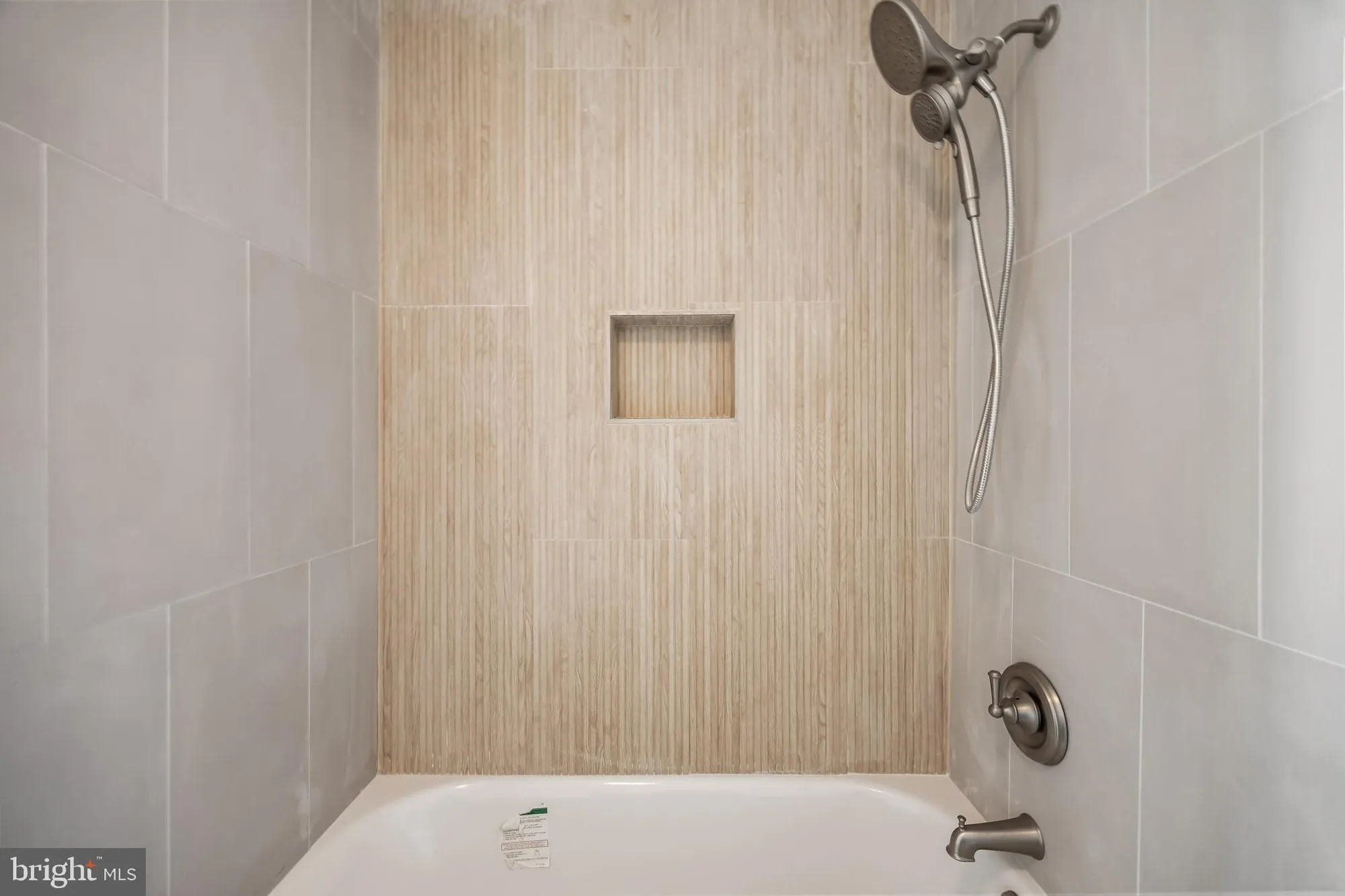 Property Slideshow image 22 of 26 | 5 saint andrews ct, Toms River, NJ, 08757