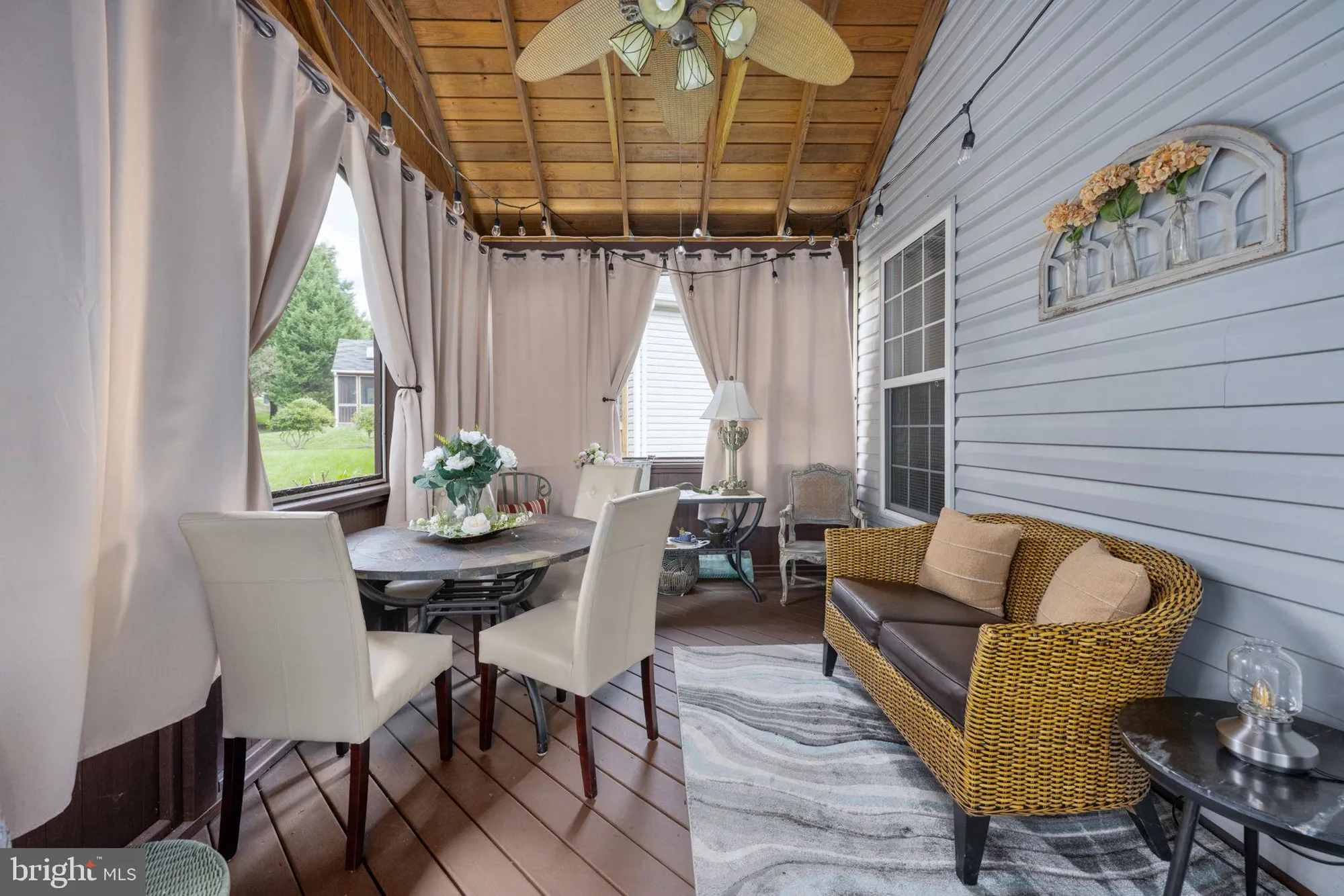 Property Slideshow image 4 of 48 | 3626 secret grove ct, Dumfries, VA, 22025