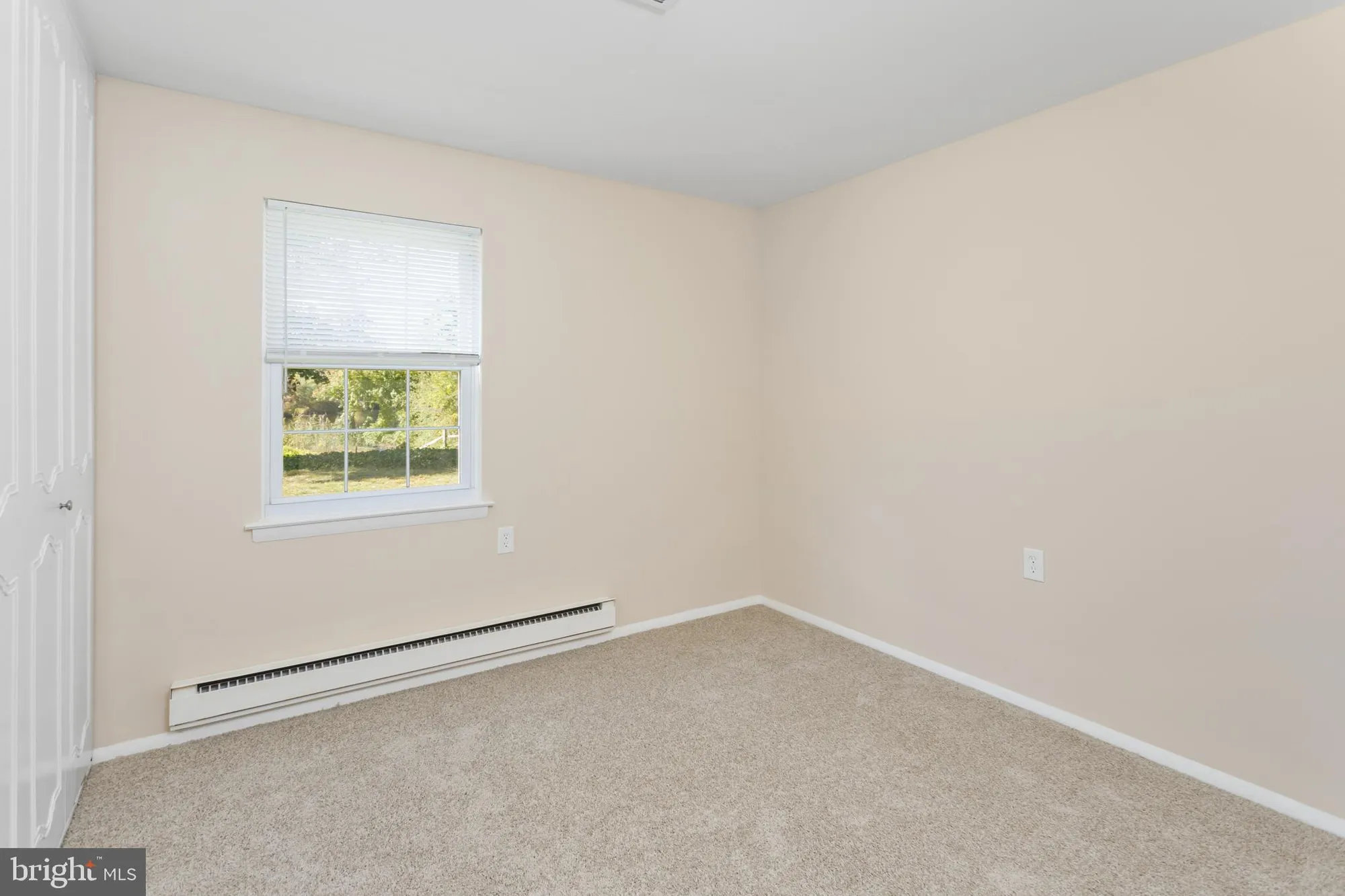 Property Slideshow image 23 of 33 | 115 dorchester dr, Southampton, NJ, 08088