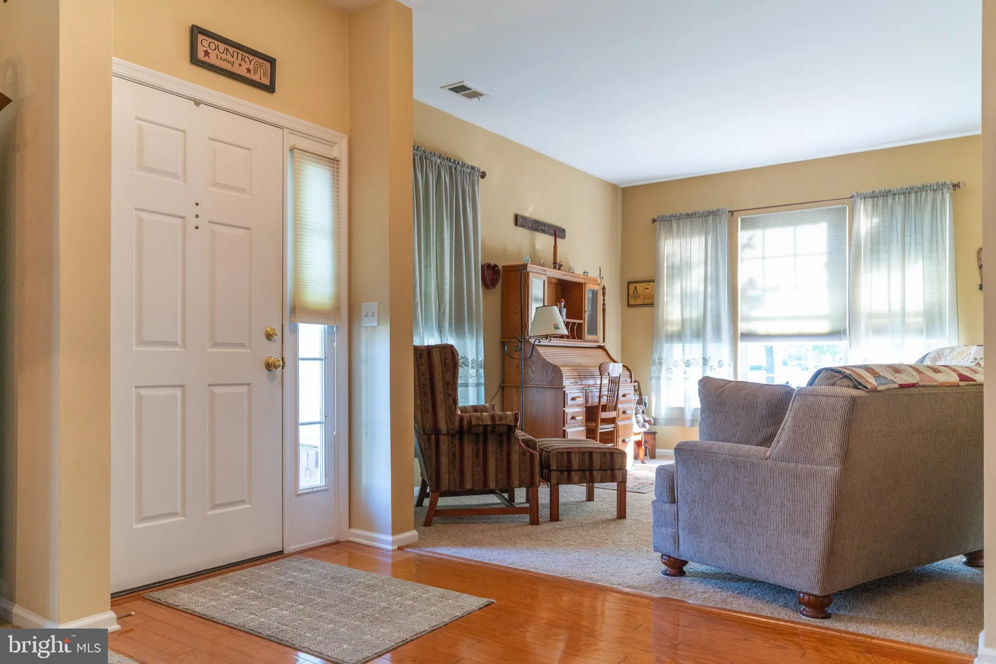 Property Slideshow image 10 of 34 | 233 burholme dr, Hamilton, NJ, 08691