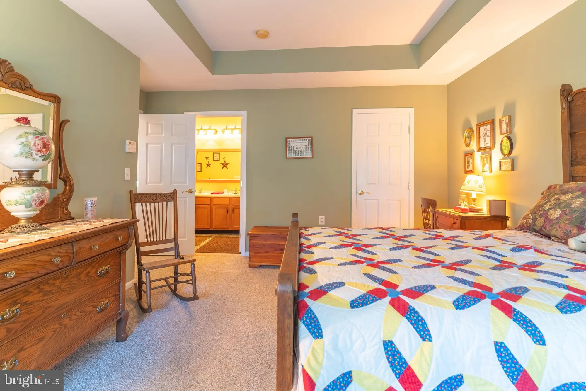 Property Slideshow image 17 of 34 | 233 burholme dr, Hamilton, NJ, 08691