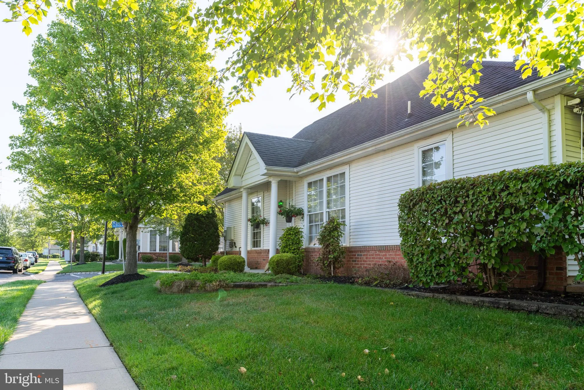 Property Slideshow image 28 of 34 | 233 burholme dr, Hamilton, NJ, 08691