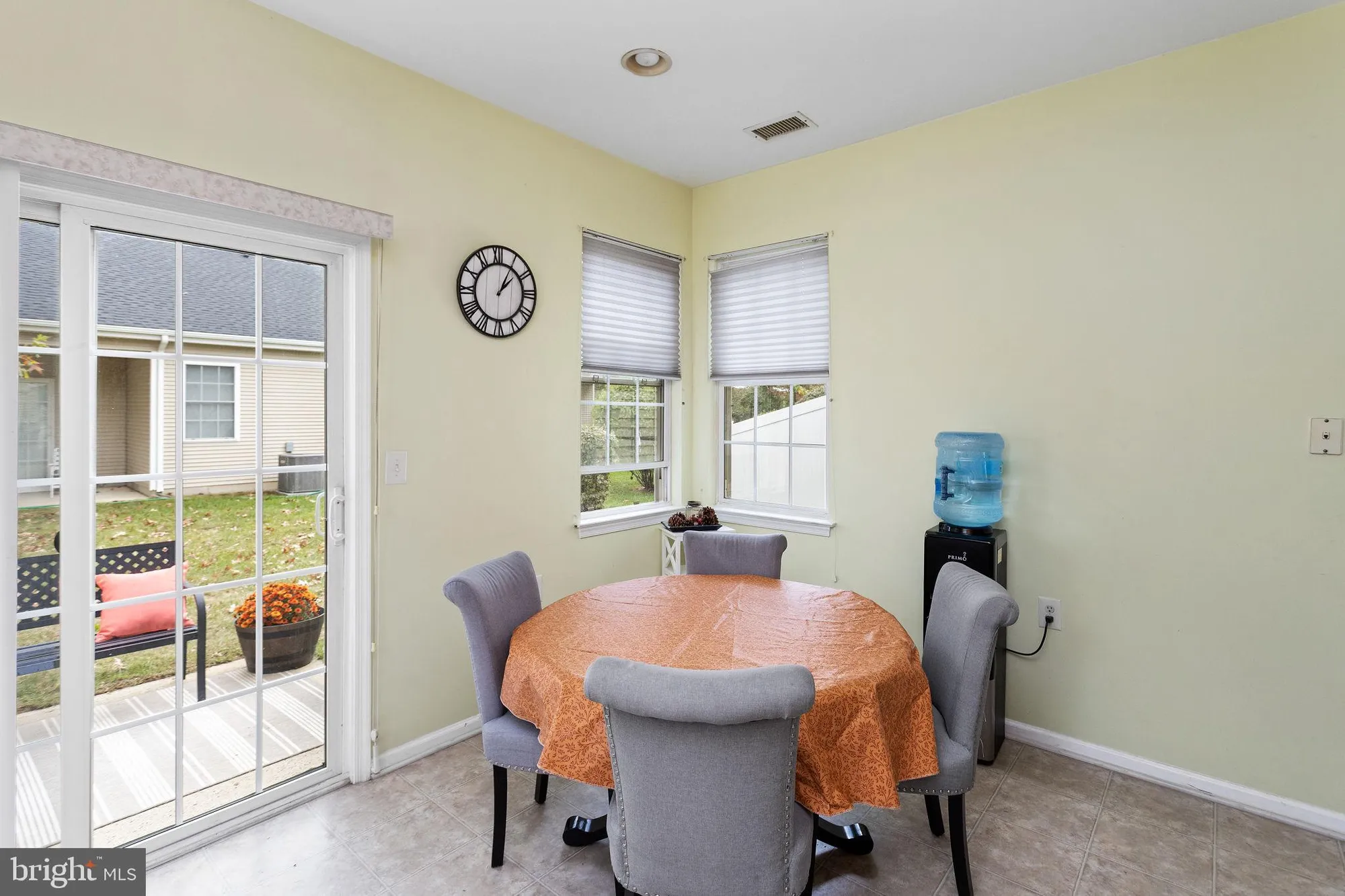 Property Slideshow image 12 of 25 | 151 meadowlark dr, Hamilton, NJ, 08690