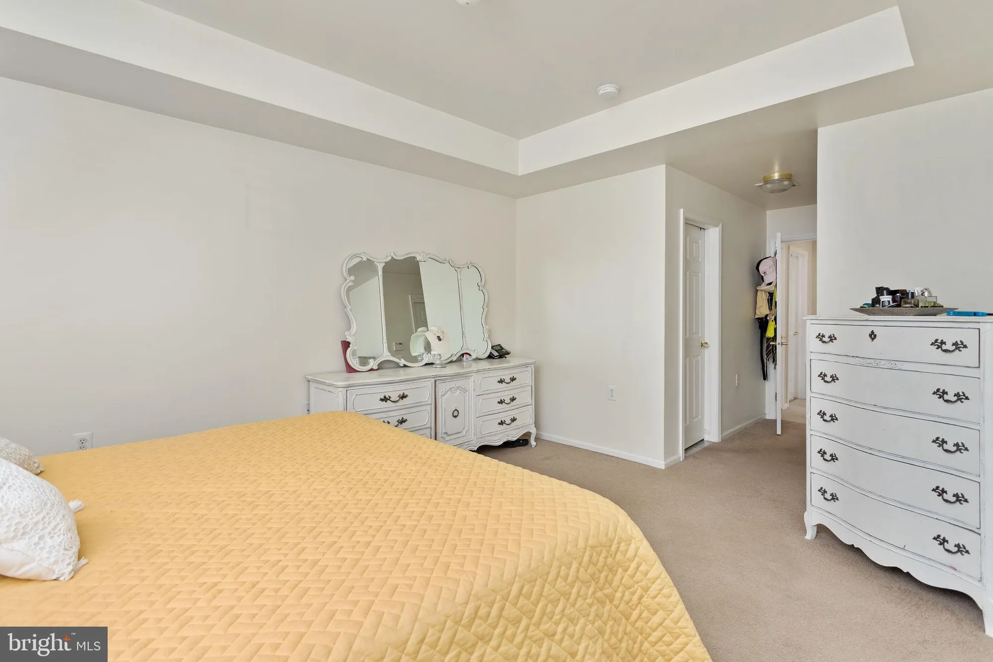 Property Slideshow image 14 of 25 | 151 meadowlark dr, Hamilton, NJ, 08690