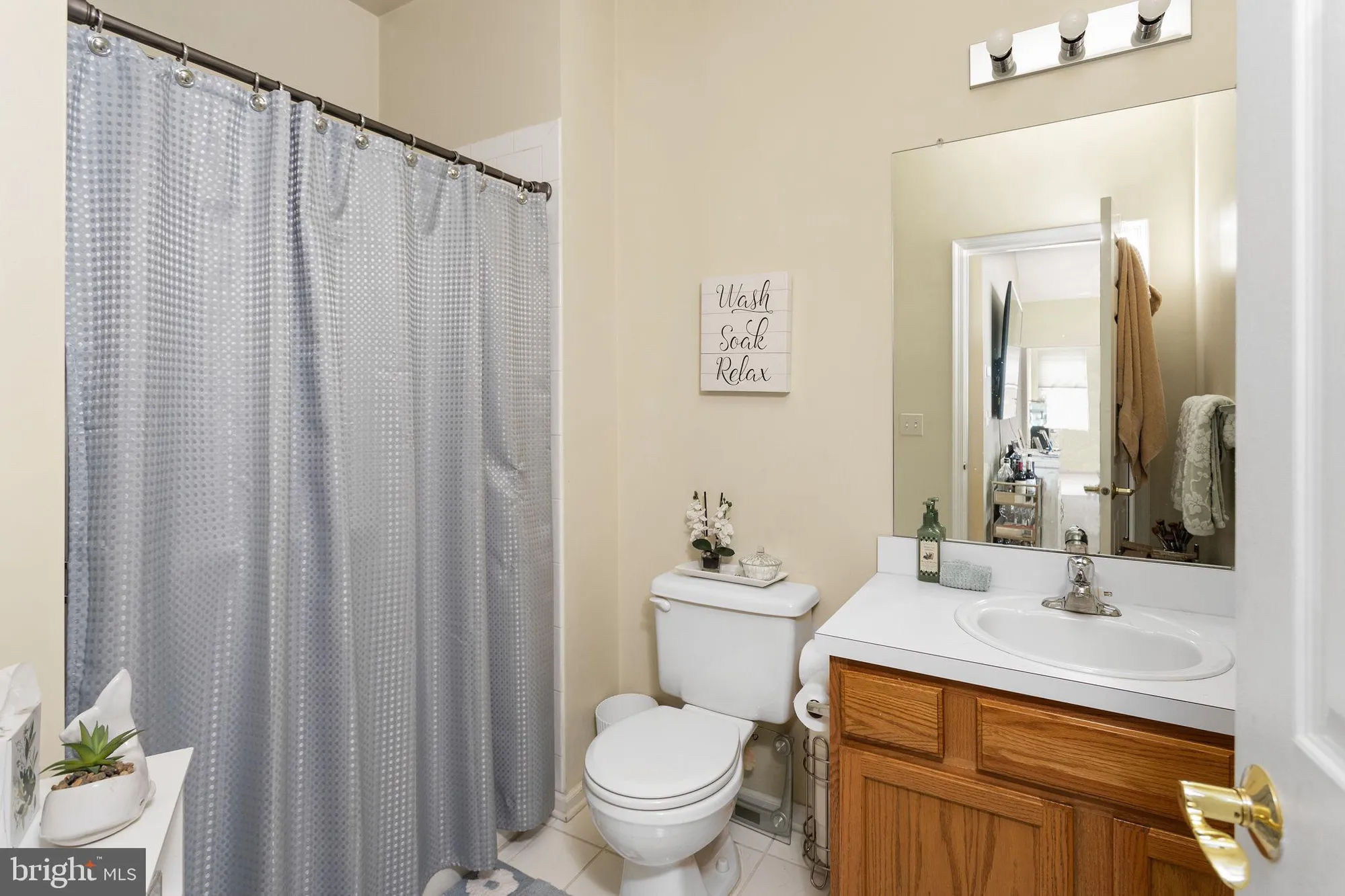 Property Slideshow image 19 of 25 | 151 meadowlark dr, Hamilton, NJ, 08690