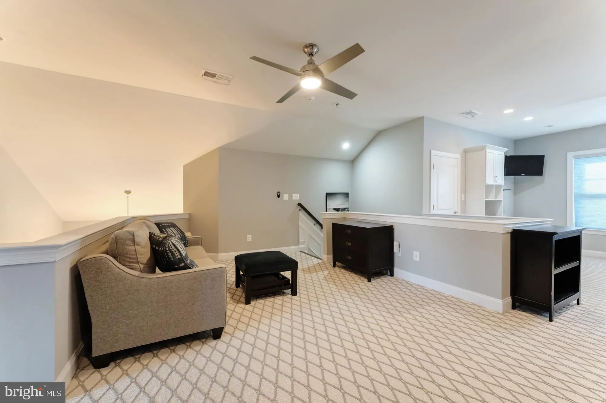 Property Slideshow image 27 of 44 | 5966 bowes creek pl, Gainesville, VA, 20155