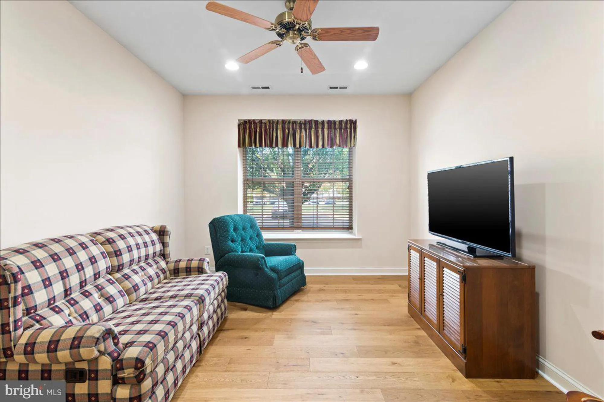 Property Slideshow image 26 of 40 | 1504 springfield ct 37, Jamison, PA, 18929