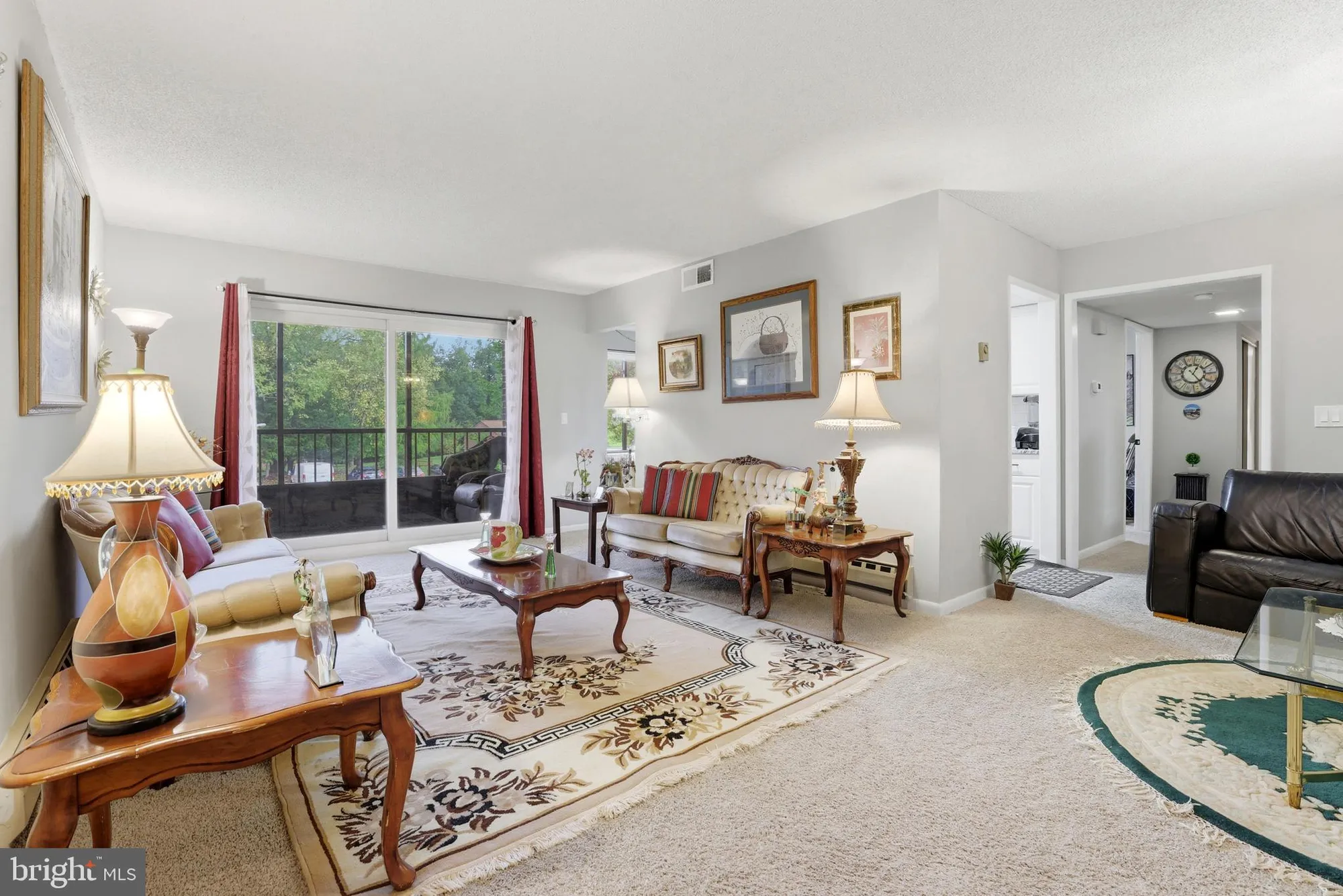 Property Slideshow image 2 of 33 | 15300 beaverbrook ct 88-2e, Silver Spring, MD, 20906