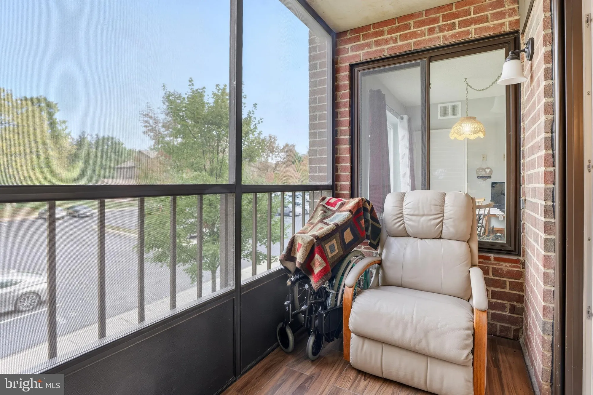 Property Slideshow image 10 of 33 | 15300 beaverbrook ct 88-2e, Silver Spring, MD, 20906