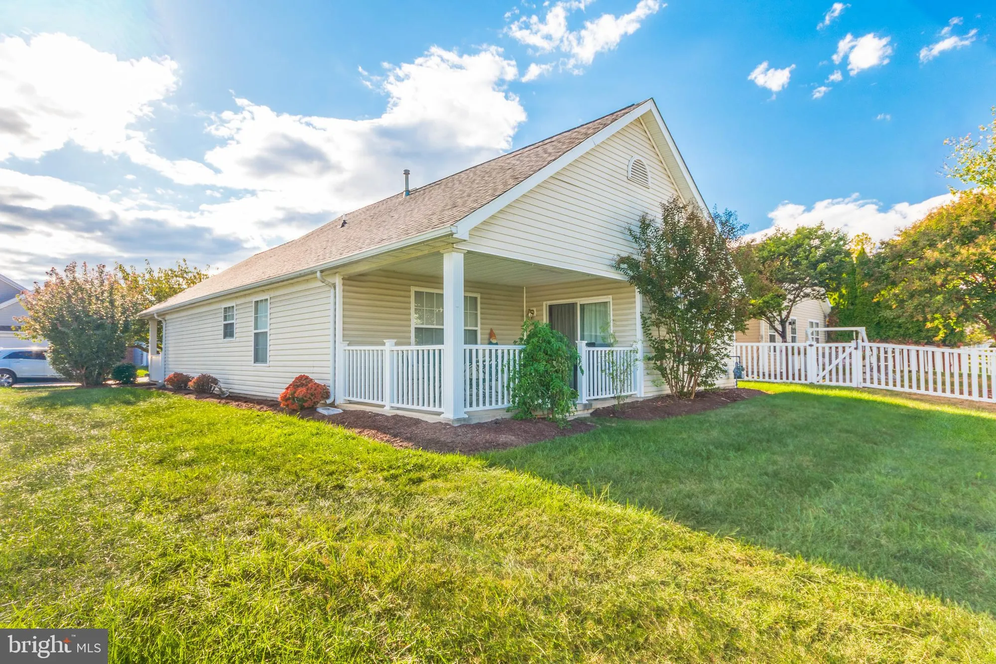 Property Slideshow image 6 of 32 | 221 crestwood ln, Winchester, VA, 22602