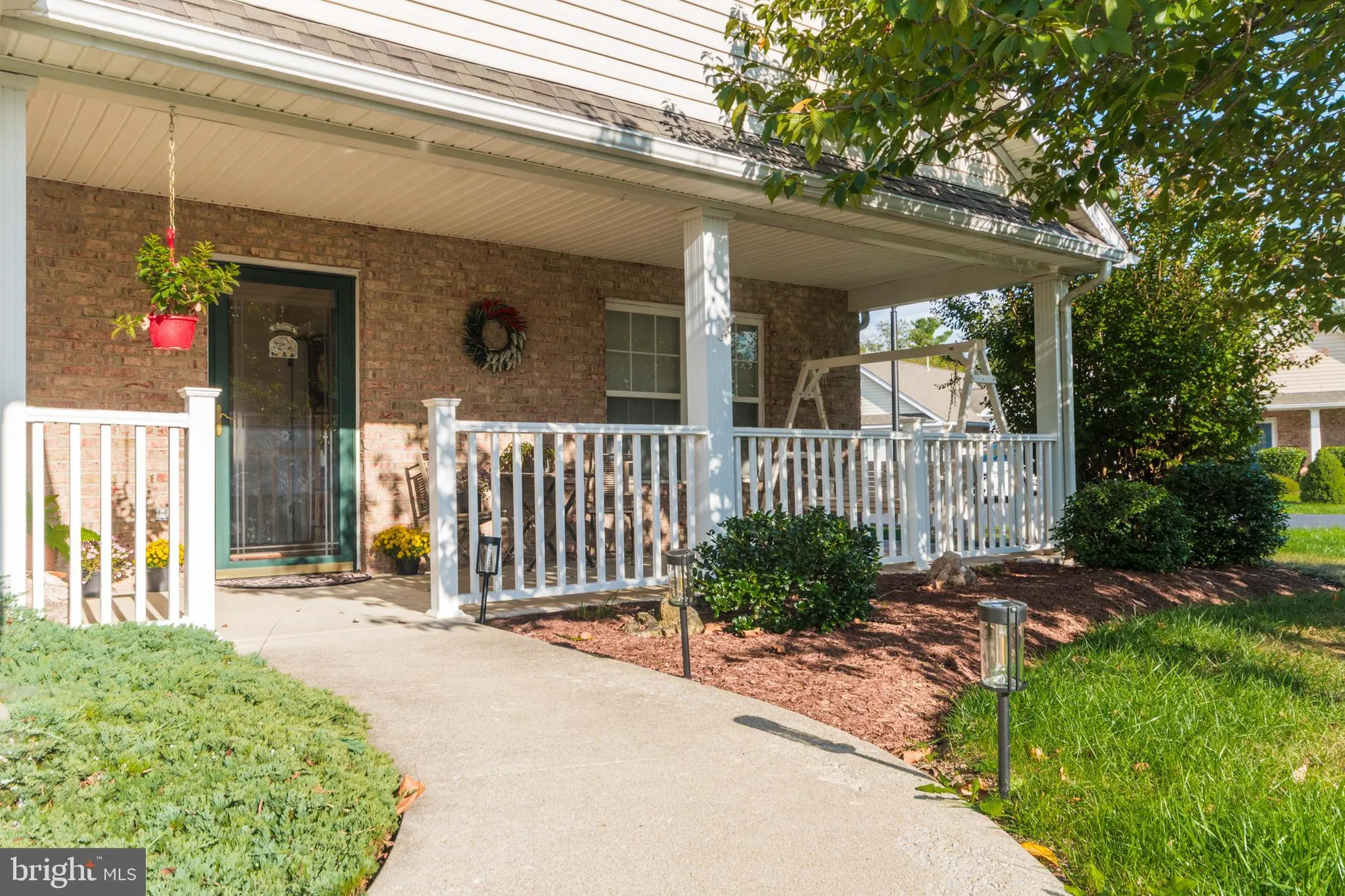 Property Slideshow image 1 of 32 | 221 crestwood ln, Winchester, VA, 22602