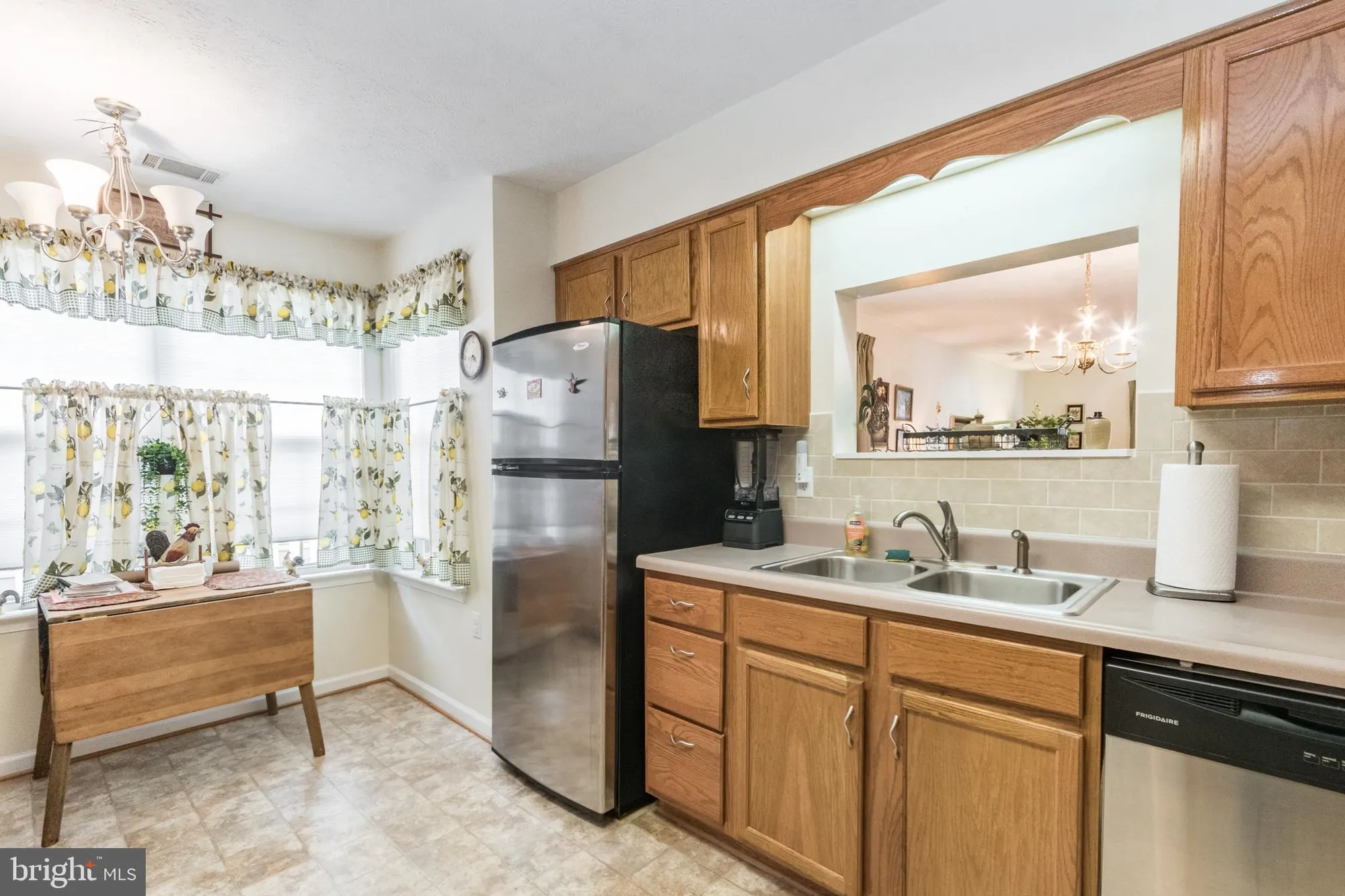 Property Slideshow image 20 of 32 | 221 crestwood ln, Winchester, VA, 22602