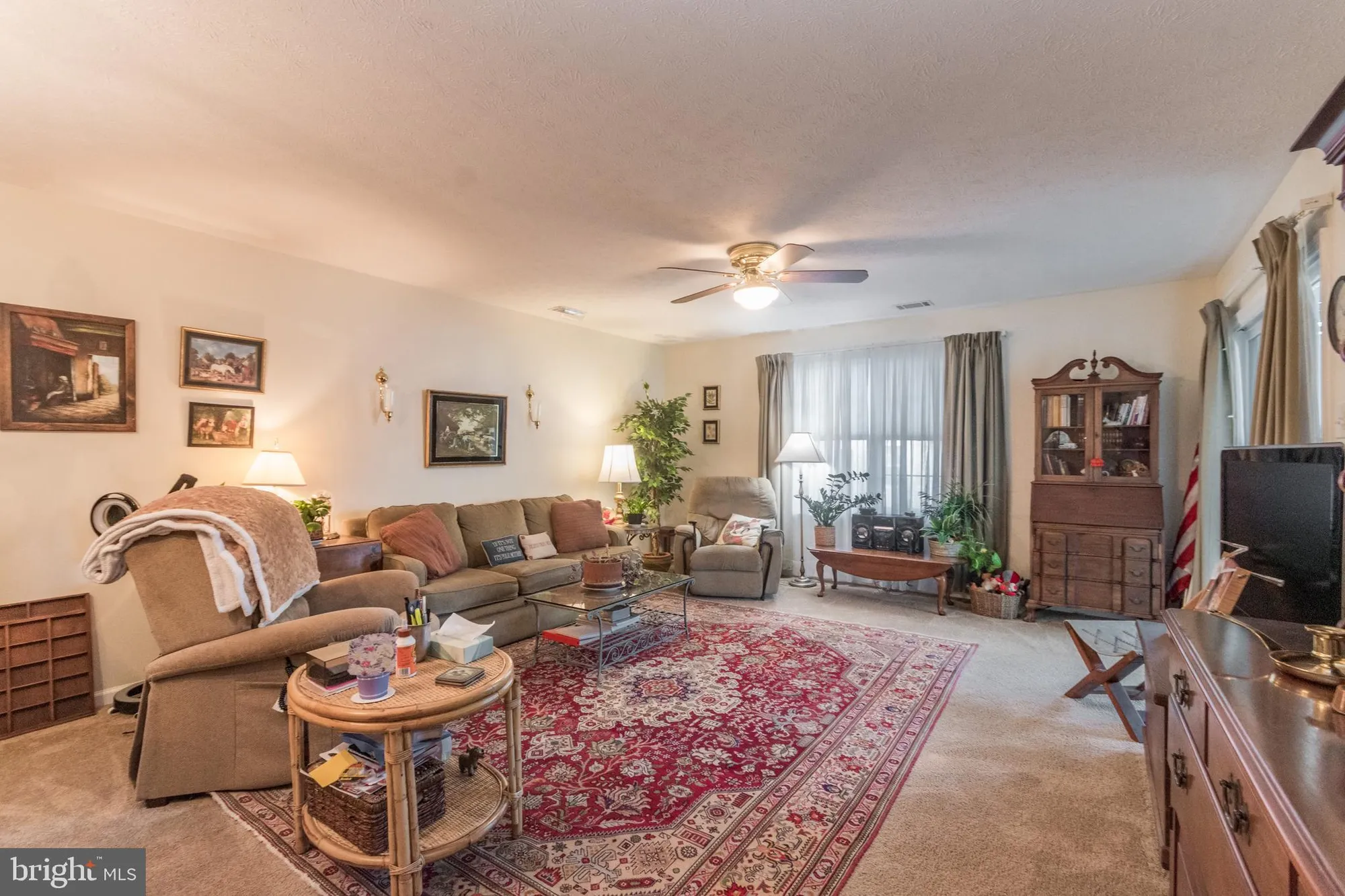 Property Slideshow image 15 of 32 | 221 crestwood ln, Winchester, VA, 22602