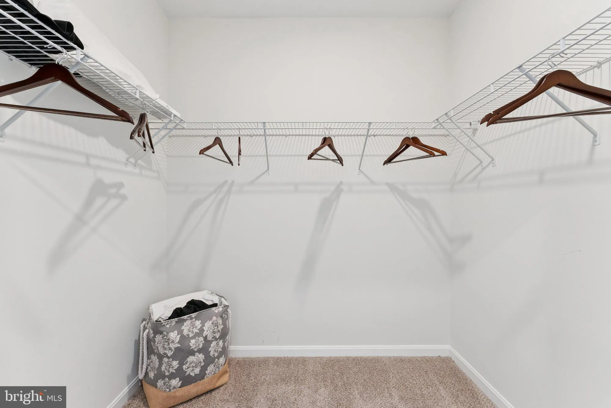 Property Slideshow image 20 of 25 | 3700 havertill ln # 1201, Woodbridge, VA, 22193