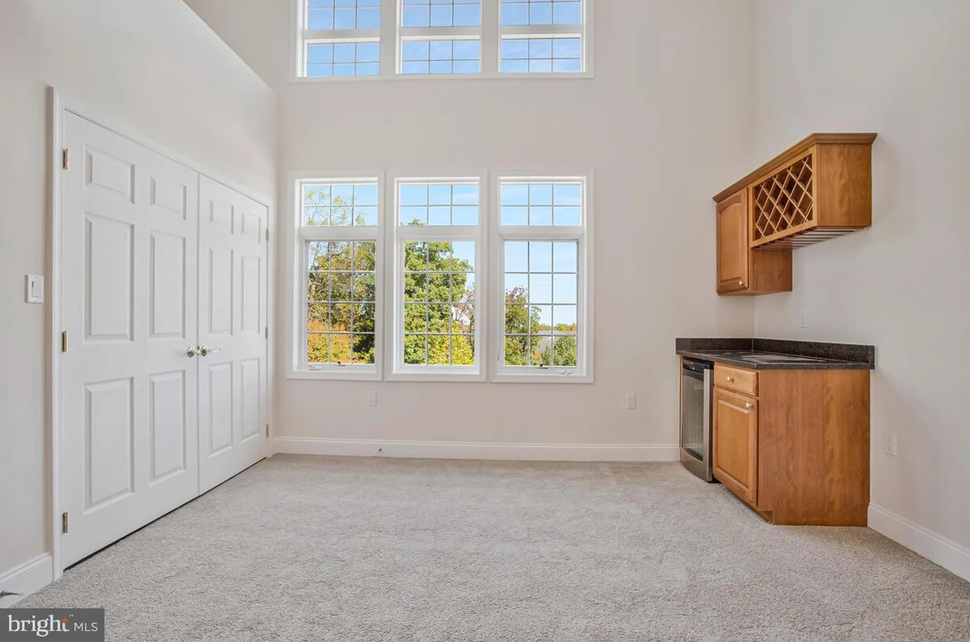 Property Slideshow image 7 of 51 | 8820 shining oceans way 410, Columbia, MD, 21045