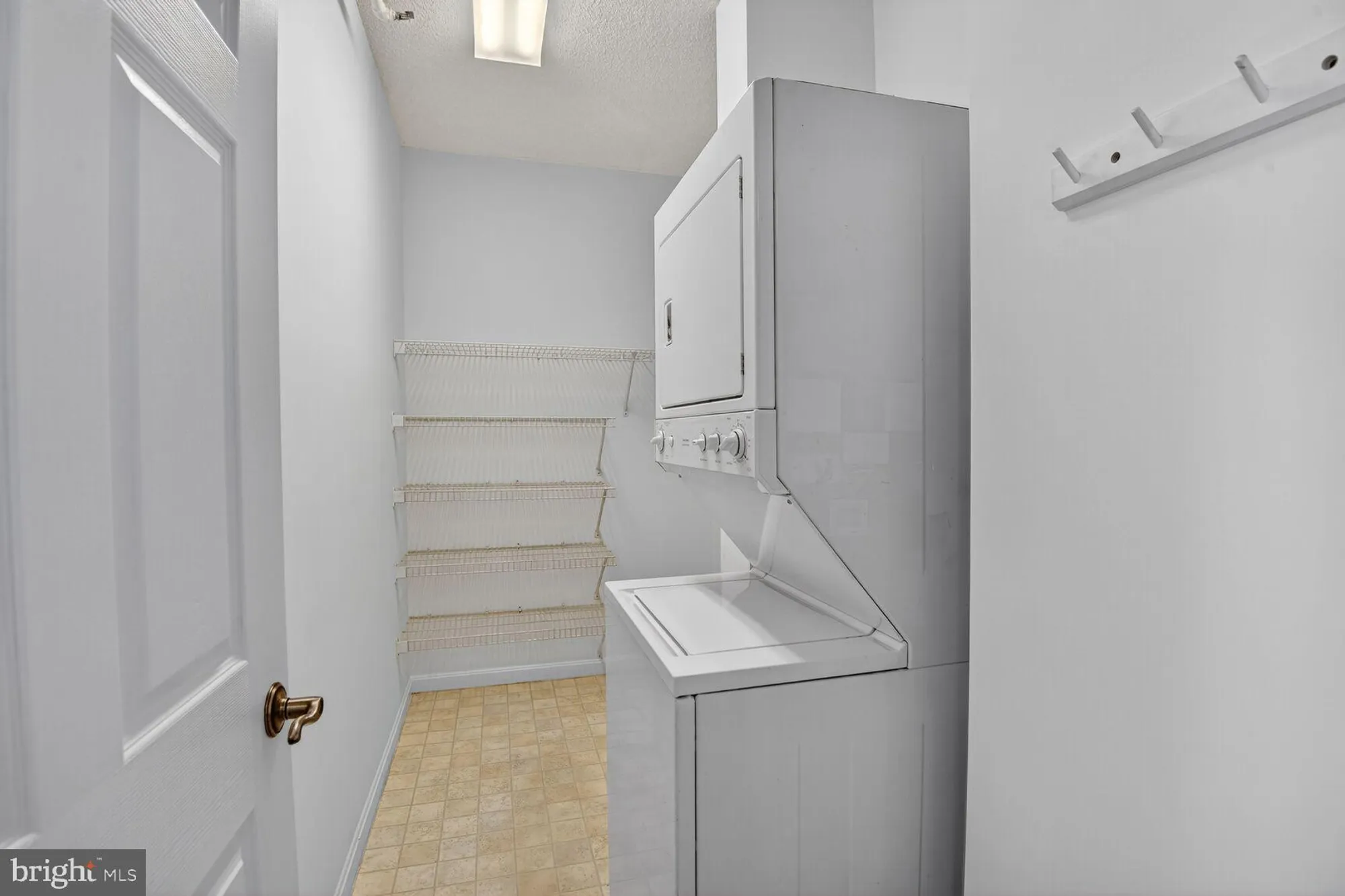 Property Slideshow image 17 of 22 | 3200 n leisure world blvd 918, Silver Spring, MD, 20906