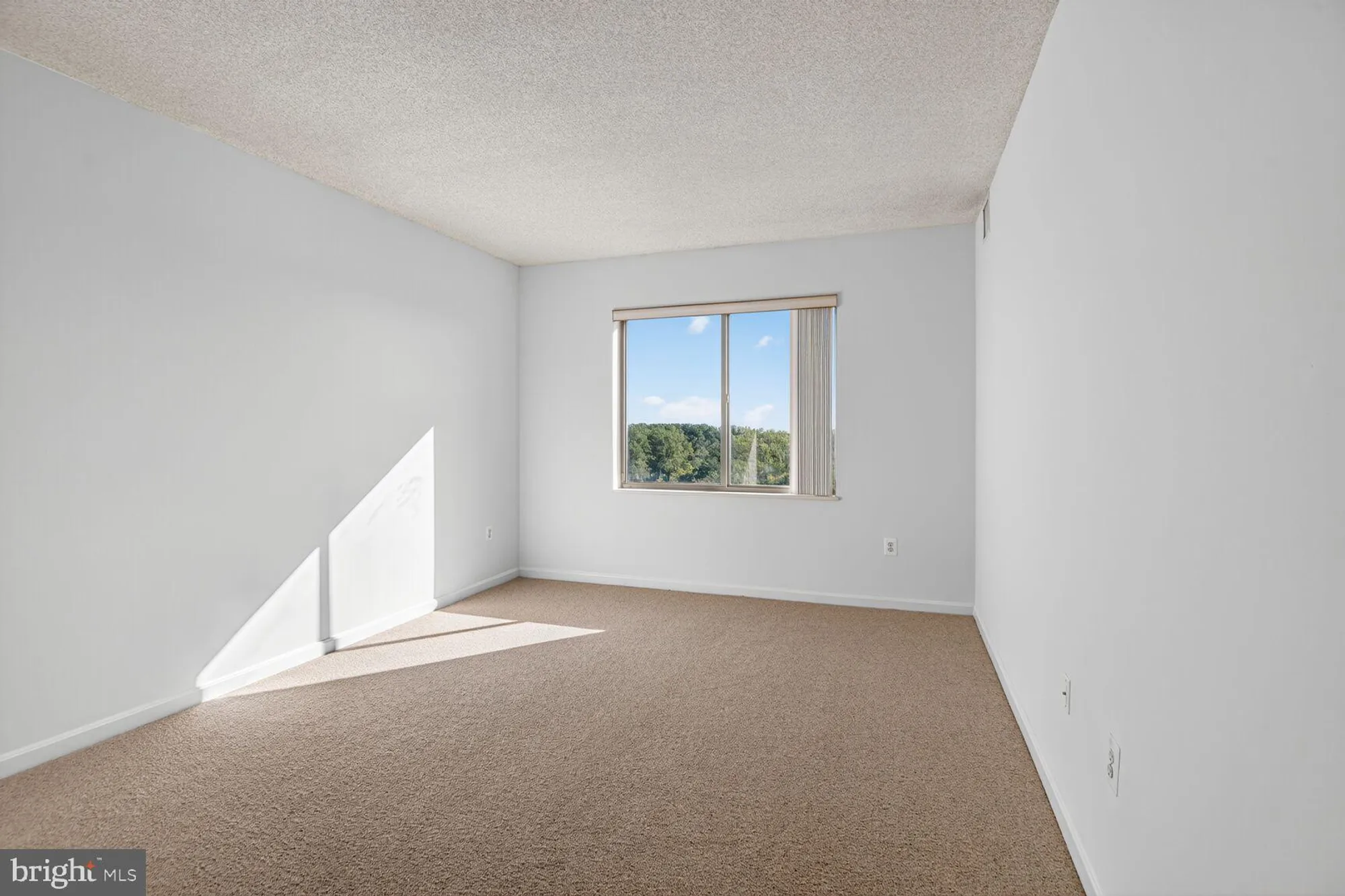 Property Slideshow image 14 of 22 | 3200 n leisure world blvd 918, Silver Spring, MD, 20906