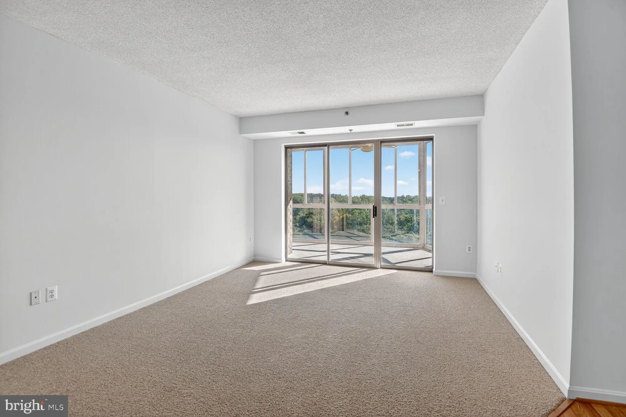 Property Slideshow image 4 of 22 | 3200 n leisure world blvd 918, Silver Spring, MD, 20906