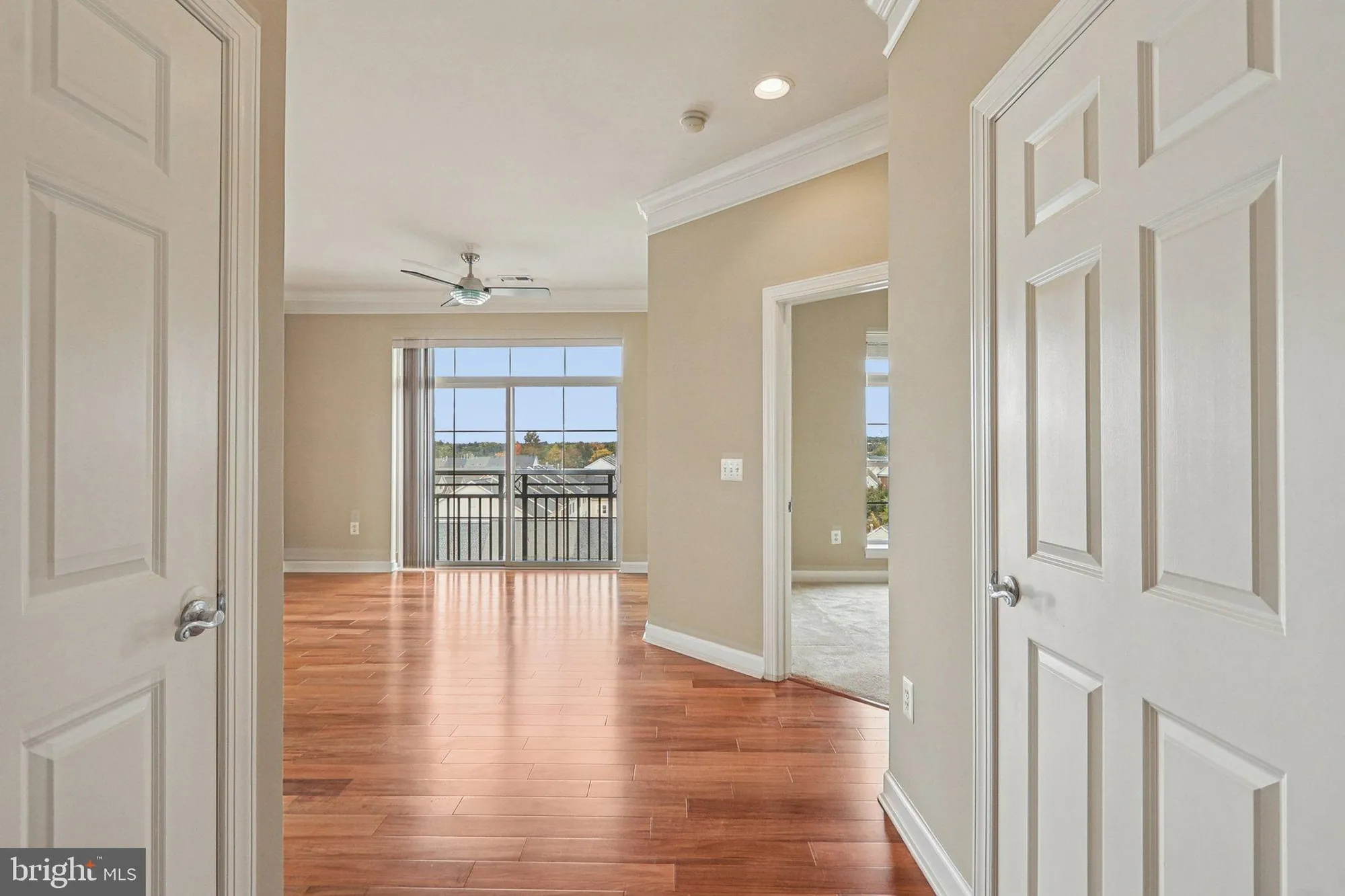 Property Slideshow image 3 of 58 | 680 watermans dr apt 505, Woodbridge, VA, 22191