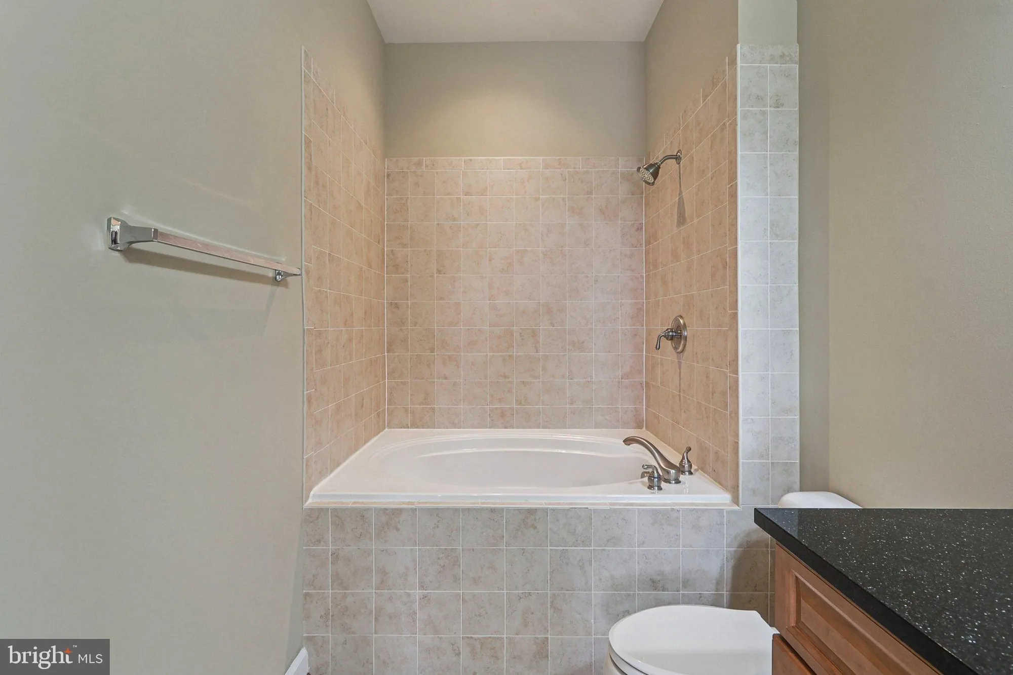 Property Slideshow image 27 of 58 | 680 watermans dr apt 505, Woodbridge, VA, 22191