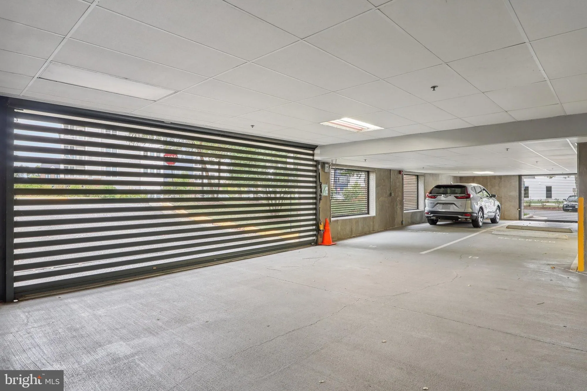 Property Slideshow image 33 of 58 | 680 watermans dr apt 505, Woodbridge, VA, 22191