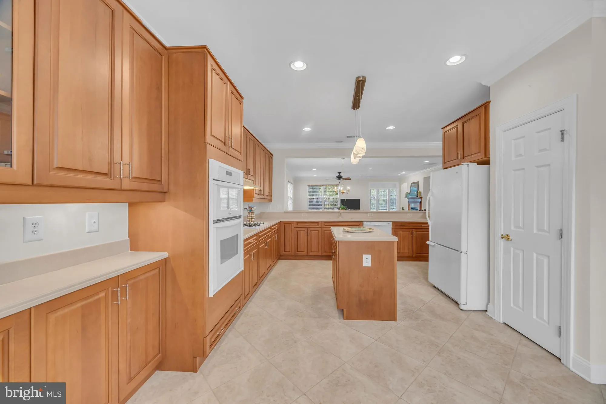 Property Slideshow image 10 of 31 | 8 barbados ct, Hamilton, NJ, 08691