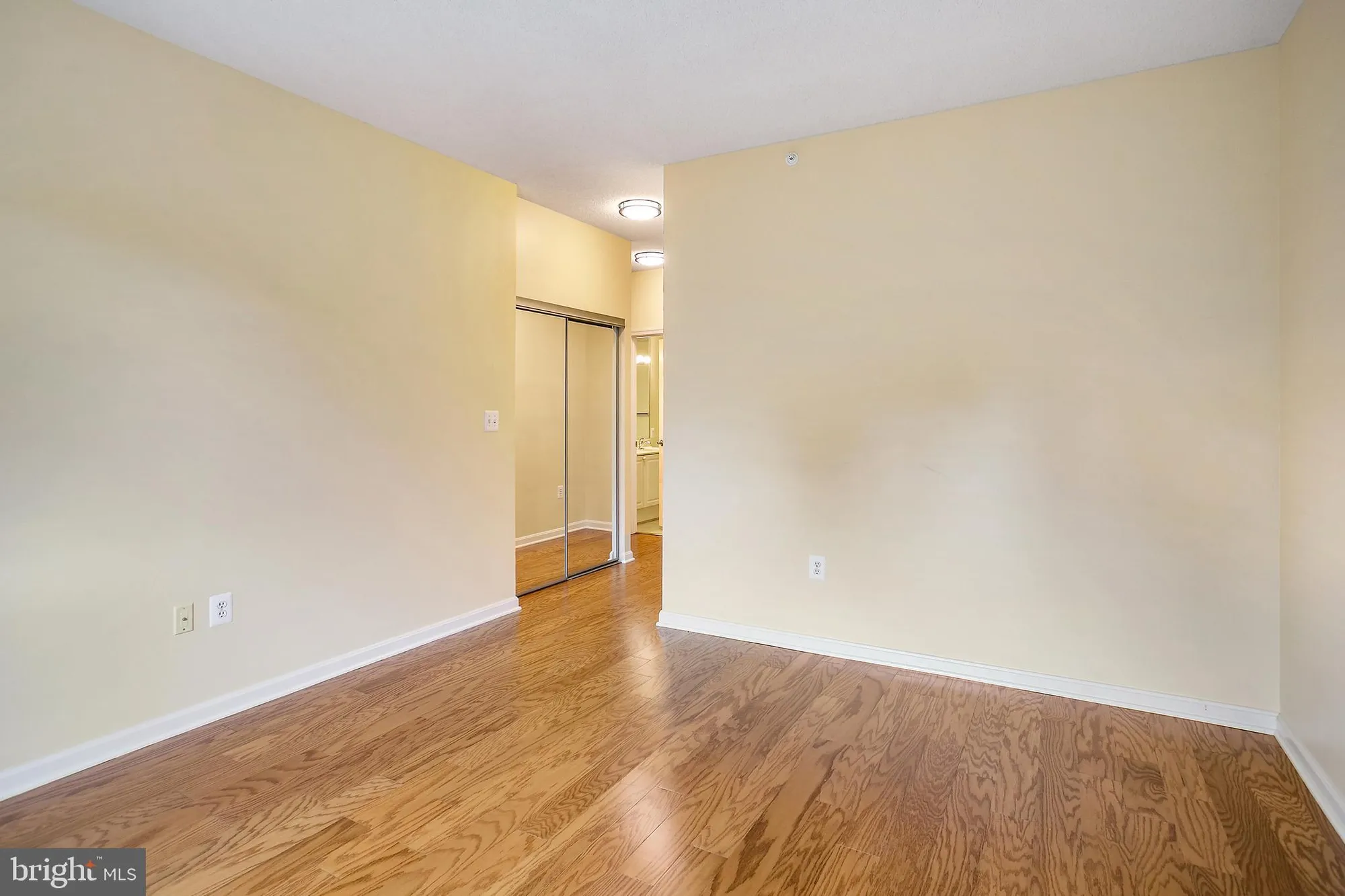 Property Slideshow image 3 of 62 | 19375 cypress ridge ter unit 418, Leesburg, VA, 20176