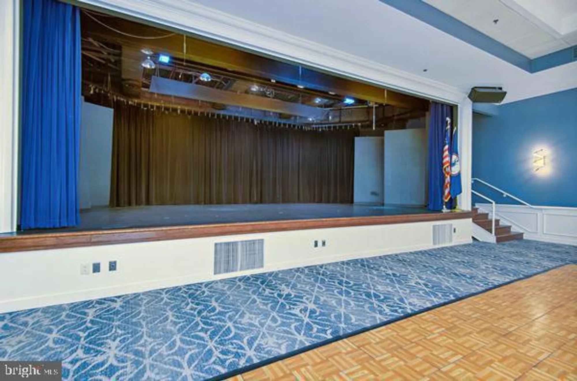 Property Slideshow image 39 of 62 | 19375 cypress ridge ter unit 418, Leesburg, VA, 20176