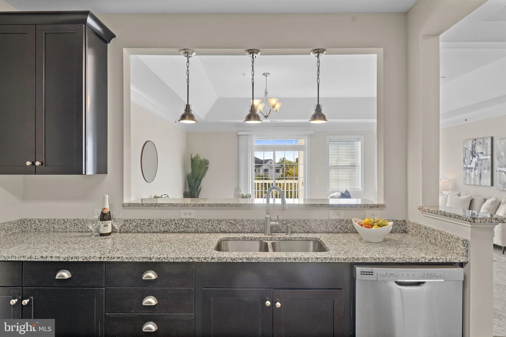 Property Slideshow image 11 of 69 | 15201 royal crest dr apt 407, Haymarket, VA, 20169