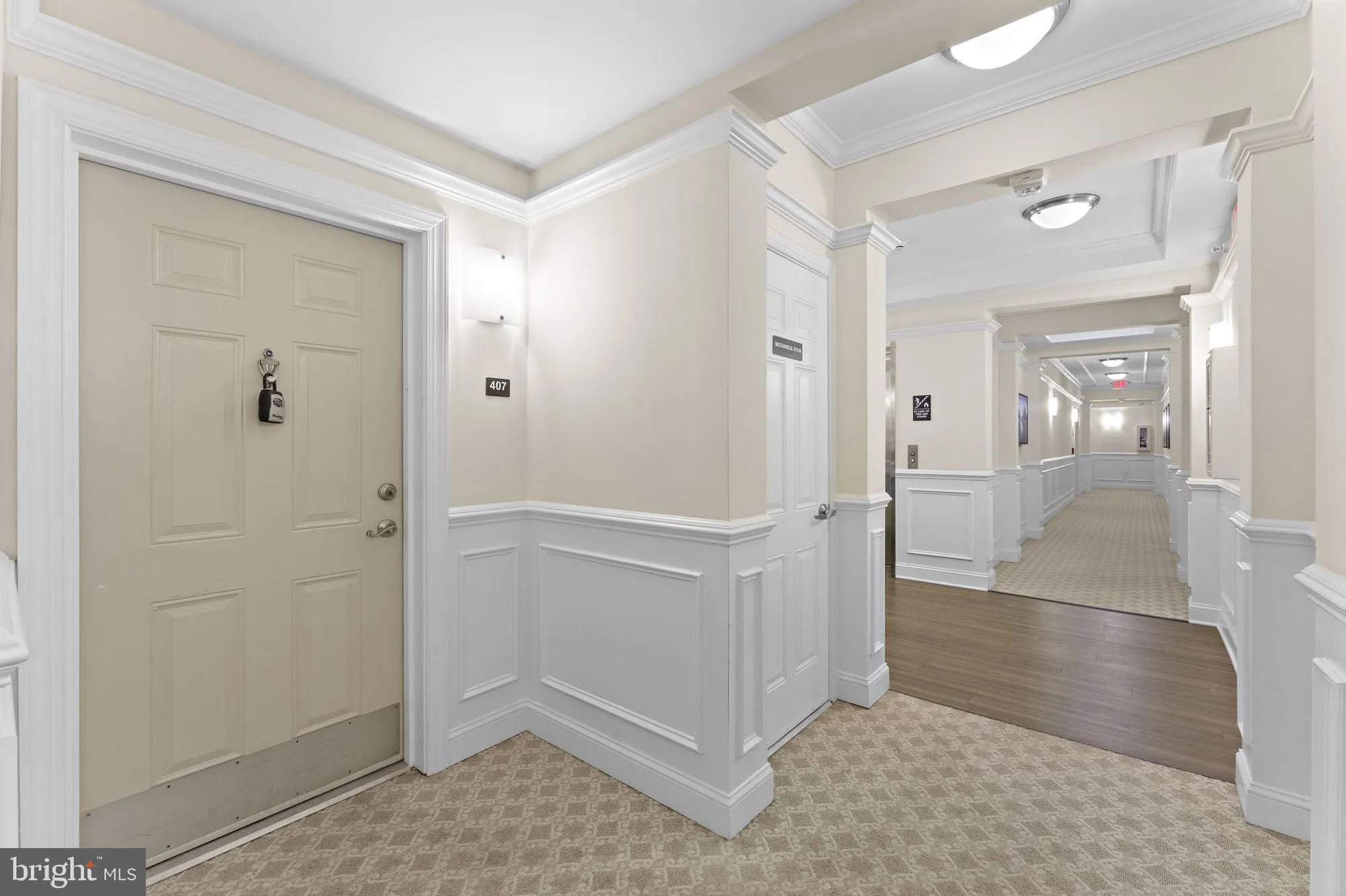 Property Slideshow image 43 of 69 | 15201 royal crest dr apt 407, Haymarket, VA, 20169