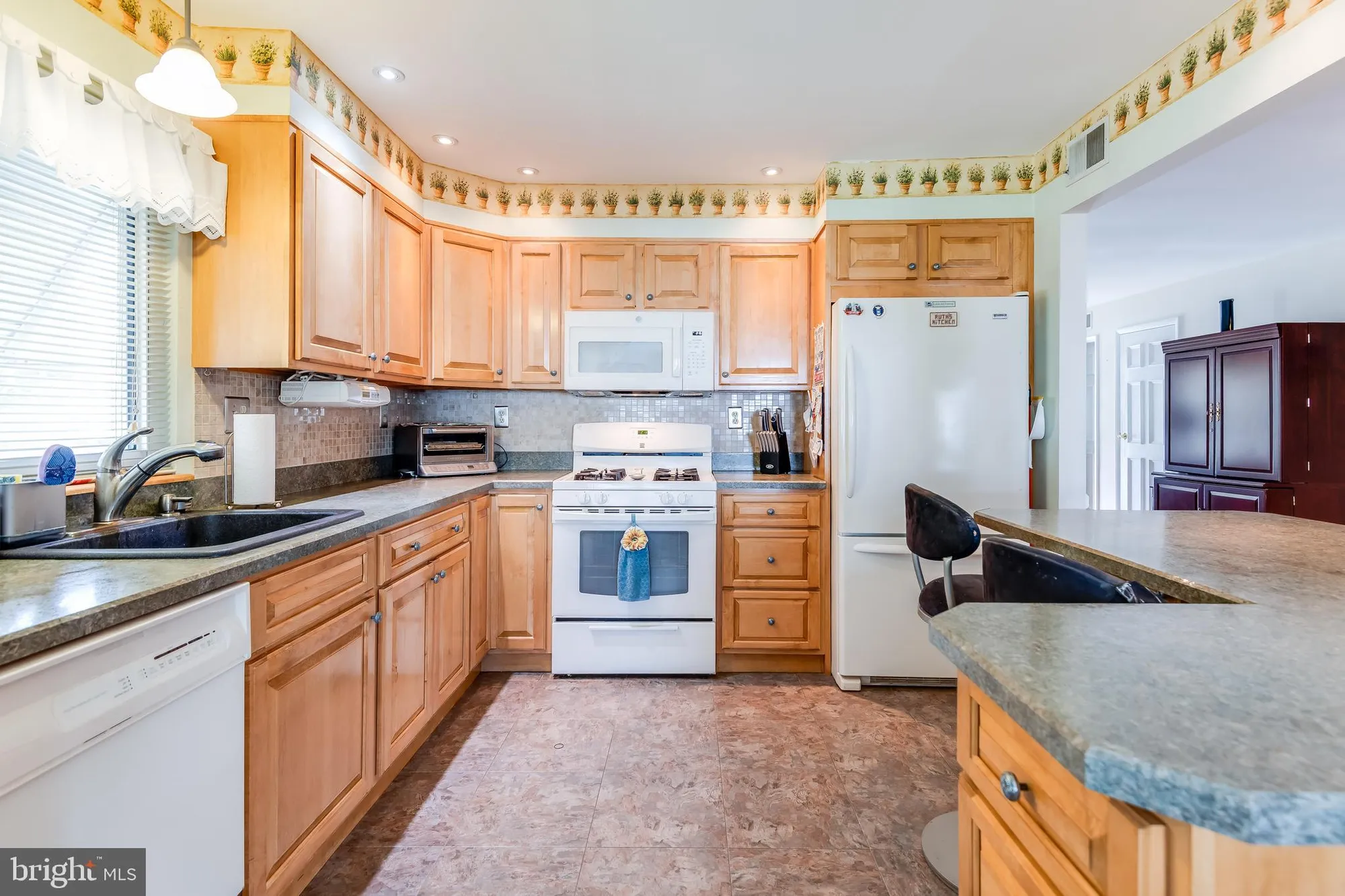 Property Slideshow image 14 of 34 | 240 huntington dr, Southampton, NJ, 08088