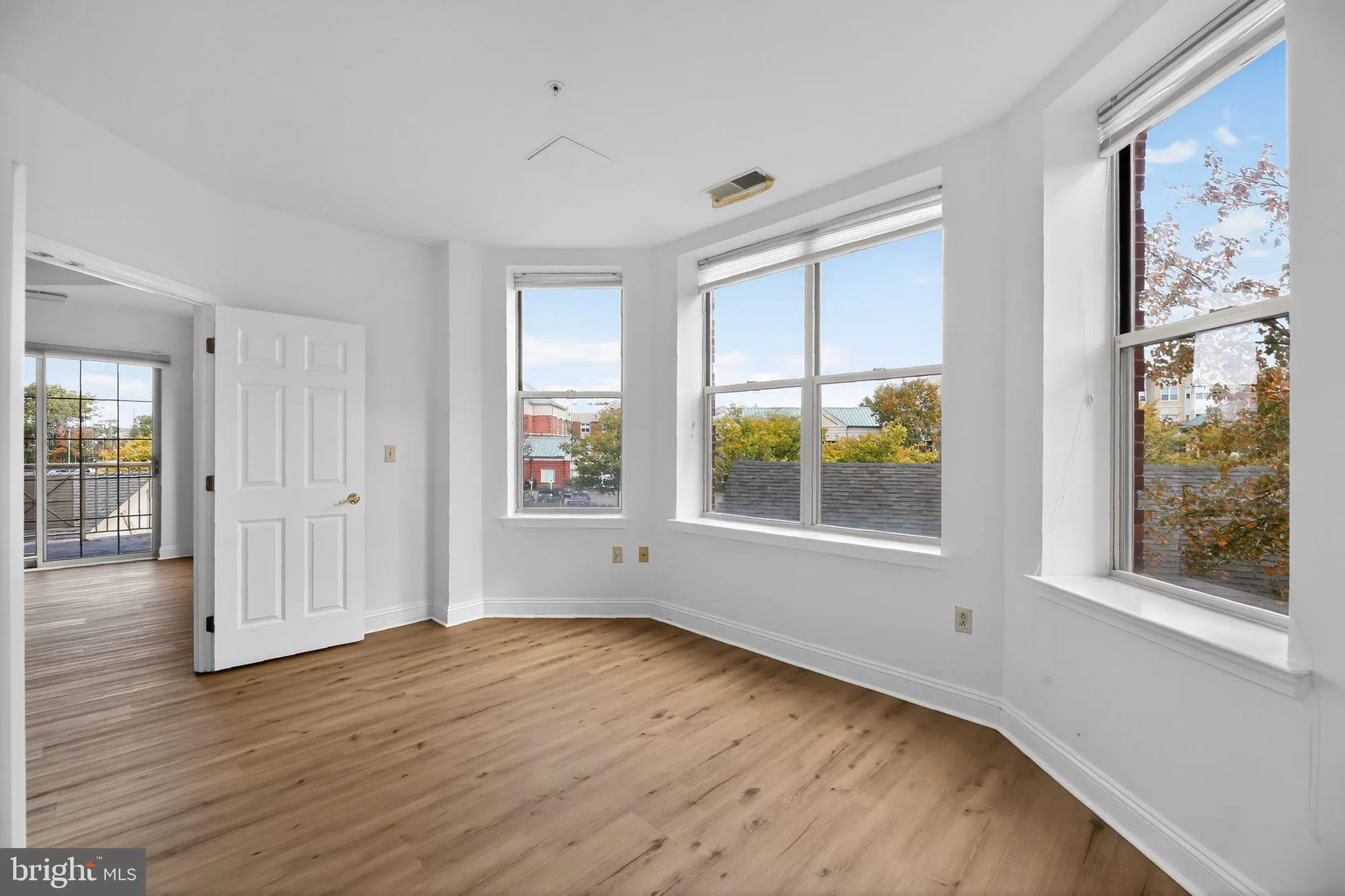 Property Slideshow image 6 of 18 | 2141 windrow dr, Princeton, NJ, 08540