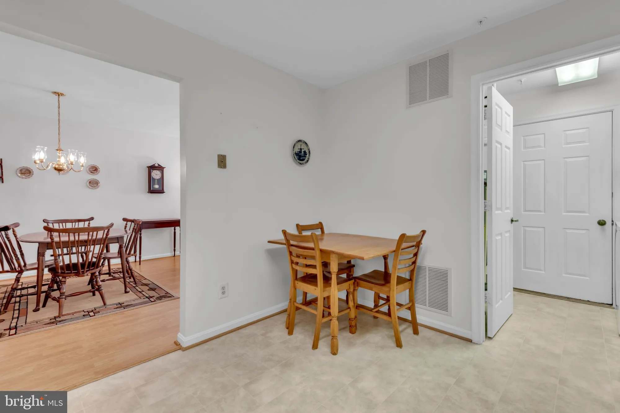 Property Slideshow image 12 of 35 | 2664 compass dr, Annapolis, MD, 21401
