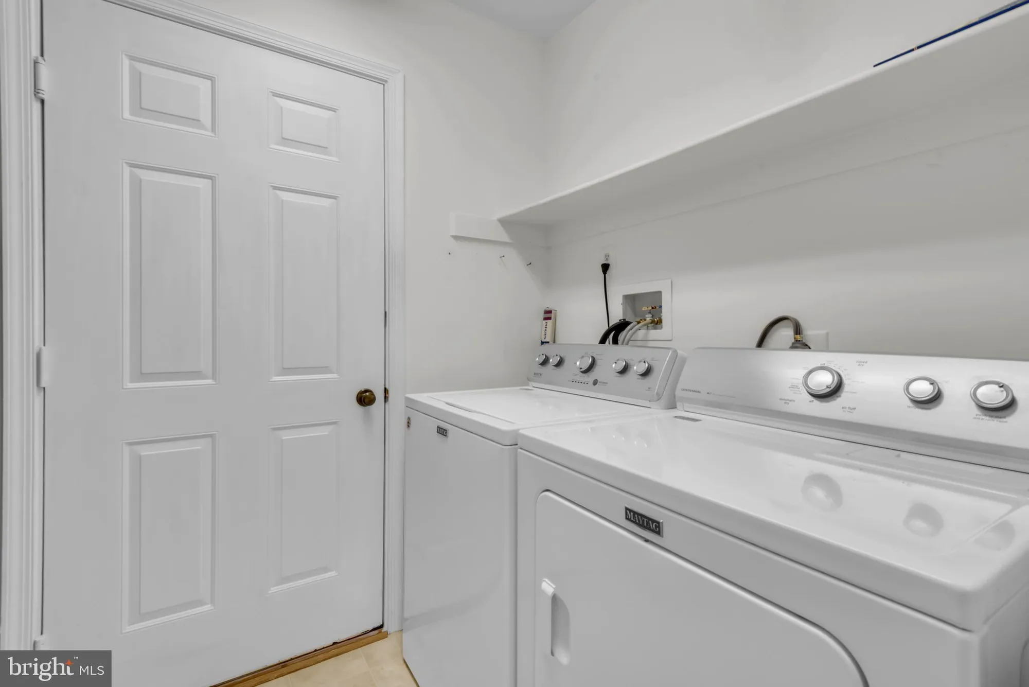 Property Slideshow image 14 of 35 | 2664 compass dr, Annapolis, MD, 21401