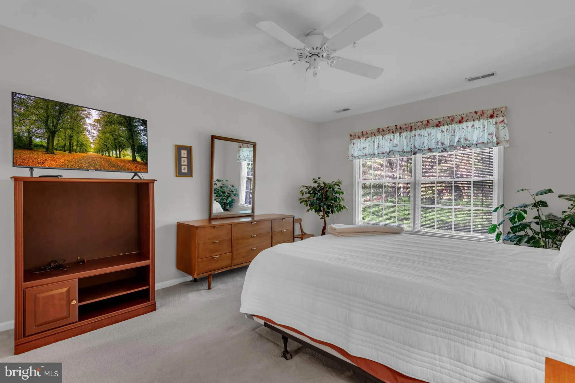Property Slideshow image 20 of 35 | 2664 compass dr, Annapolis, MD, 21401