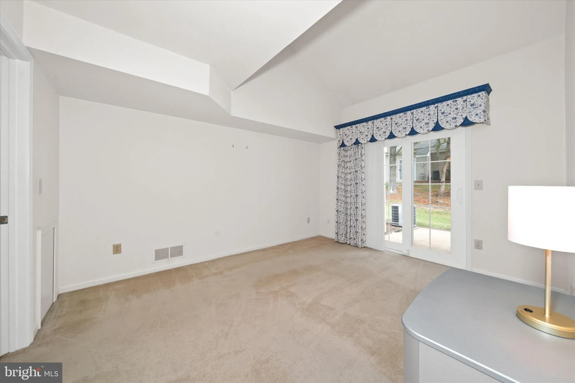 Property Slideshow image 21 of 31 | 6 grosvenor ct # 14, Wilmington, DE, 19804