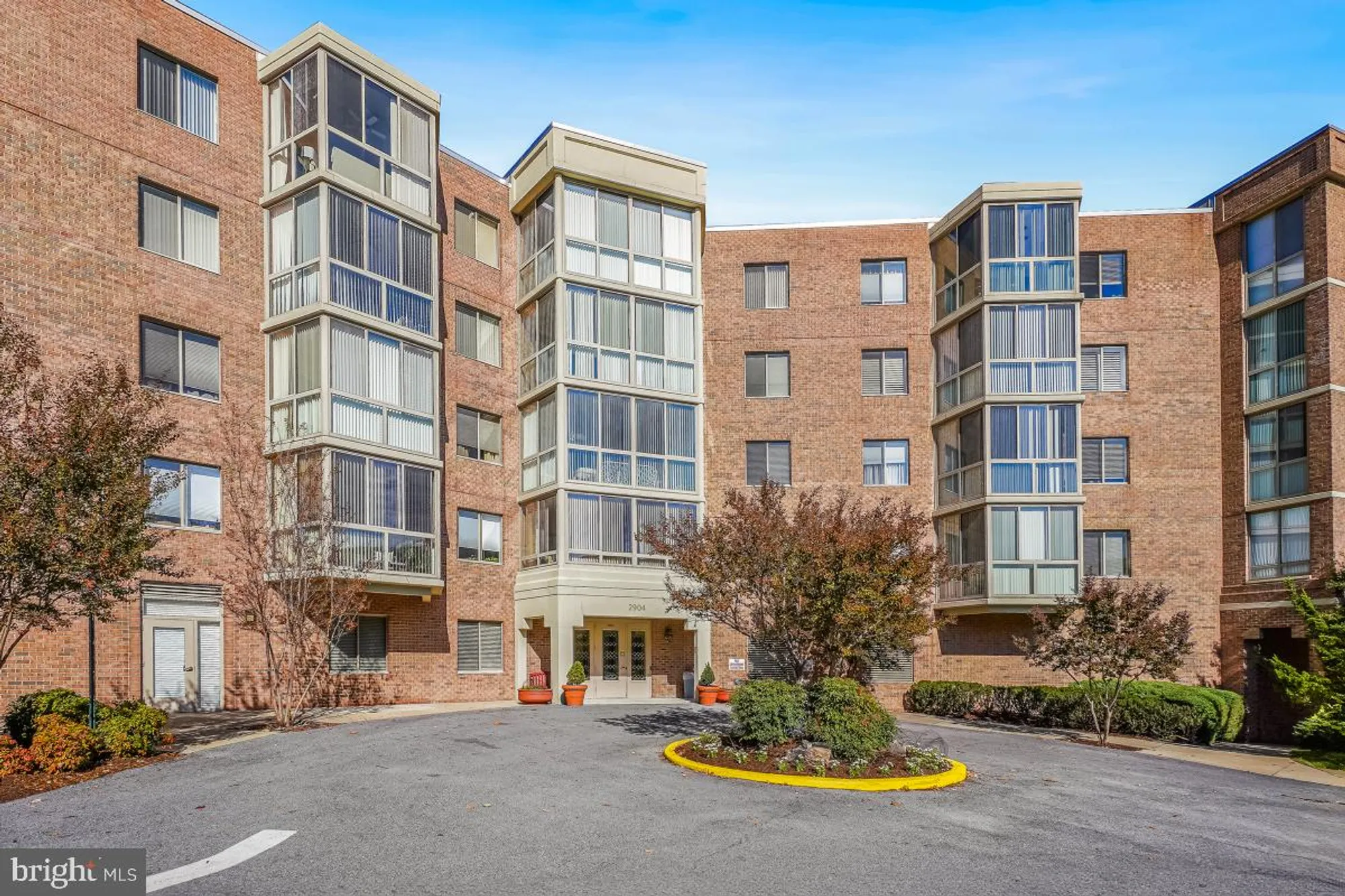 Property Slideshow image 3 of 48 | 2904 n leisure world blvd apt 514, Silver Spring, MD, 20906