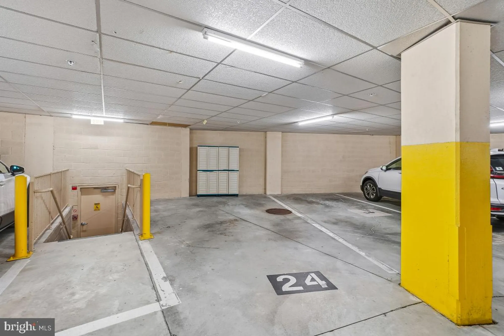 Property Slideshow image 33 of 48 | 2904 n leisure world blvd apt 514, Silver Spring, MD, 20906